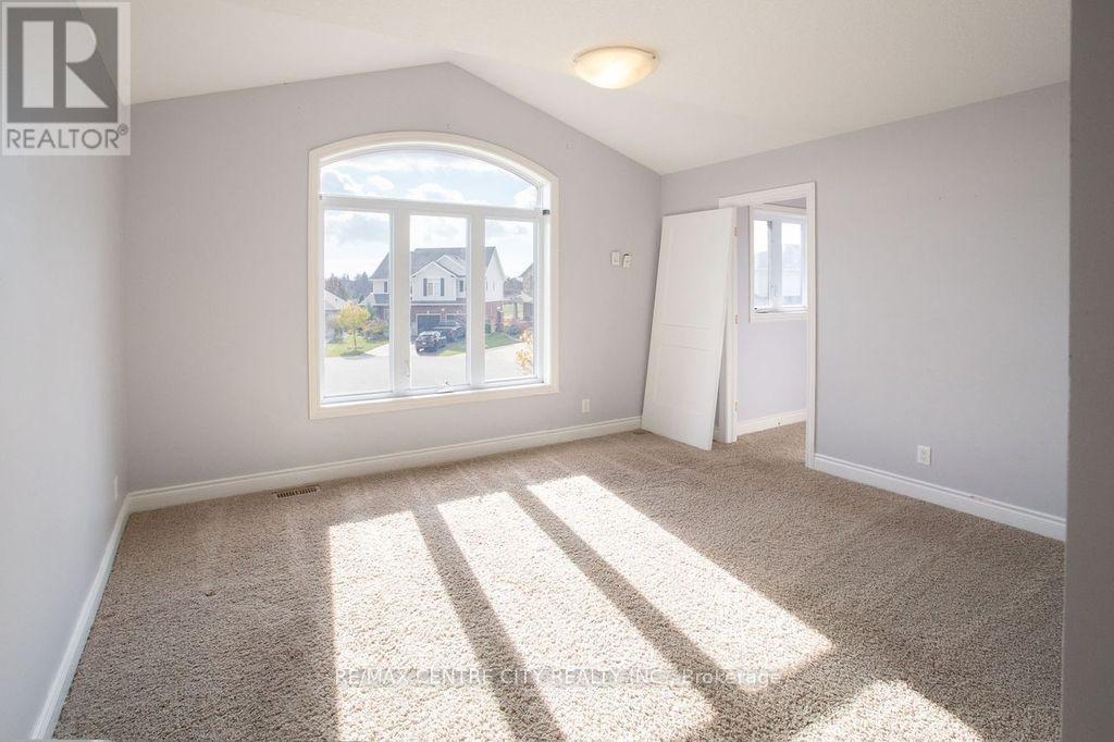 7 Turnberry Court, St. Thomas, Ontario  N5R 0G2 - Photo 30 - X12544742