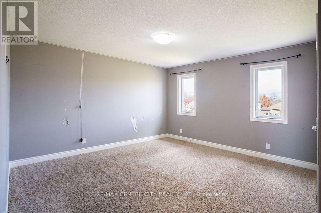 7 Turnberry Court, St. Thomas, Ontario  N5R 0G2 - Photo 33 - X12544742