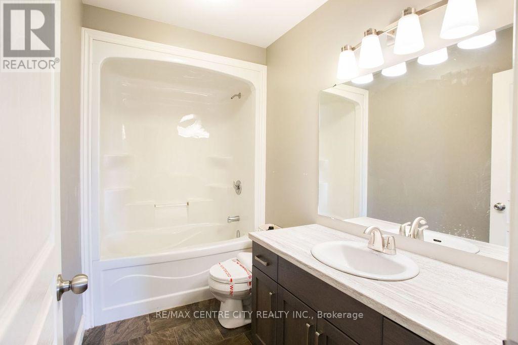 7 Turnberry Court, St. Thomas, Ontario  N5R 0G2 - Photo 37 - X12544742