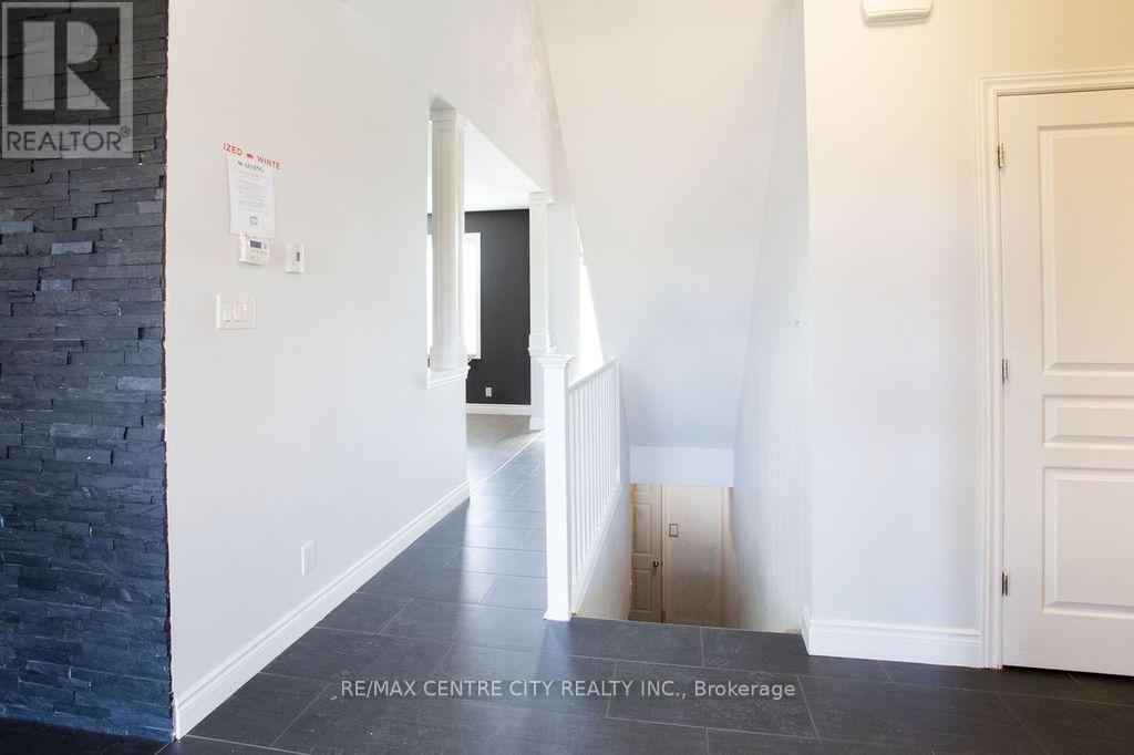 7 Turnberry Court, St. Thomas, Ontario  N5R 0G2 - Photo 39 - X12544742