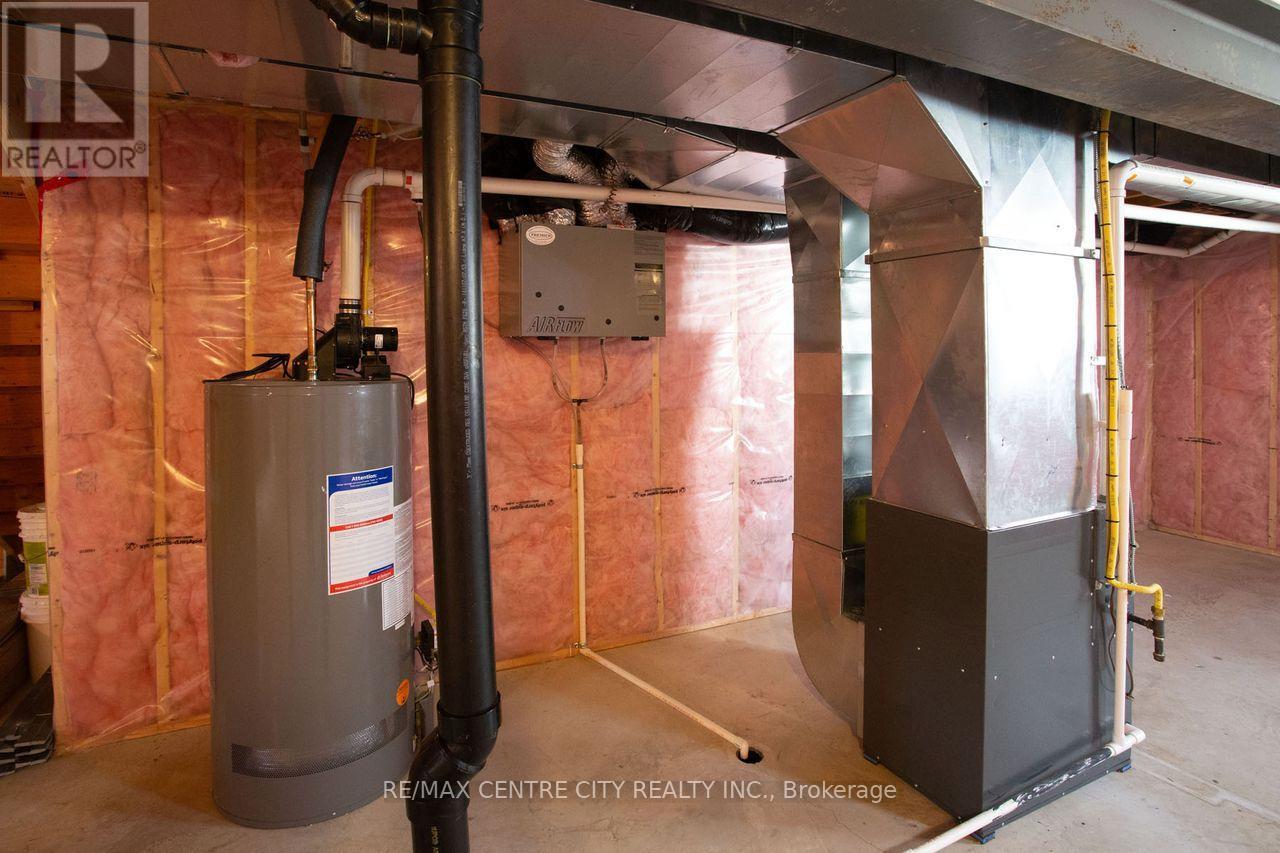 7 Turnberry Court, St. Thomas, Ontario  N5R 0G2 - Photo 44 - X12544742