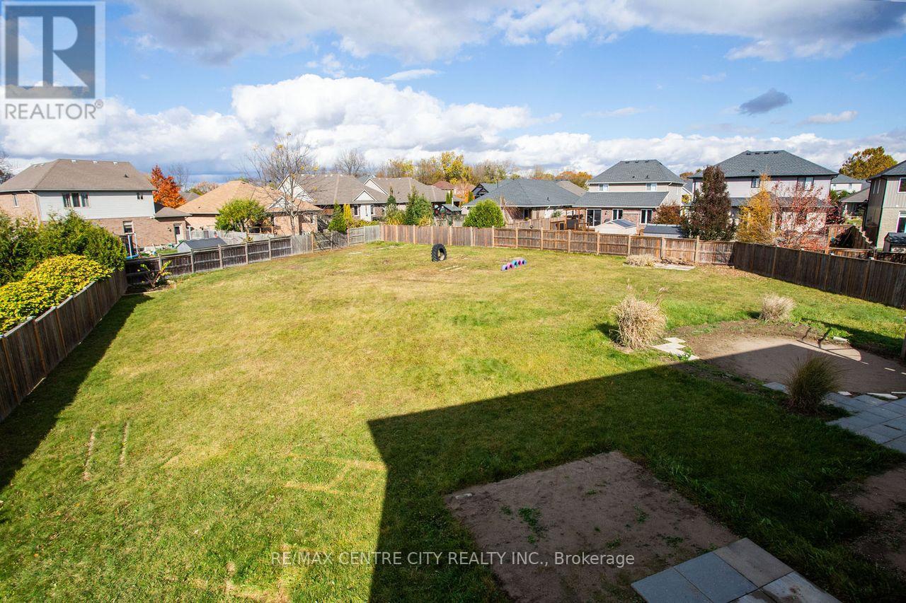 7 Turnberry Court, St. Thomas, Ontario  N5R 0G2 - Photo 48 - X12544742