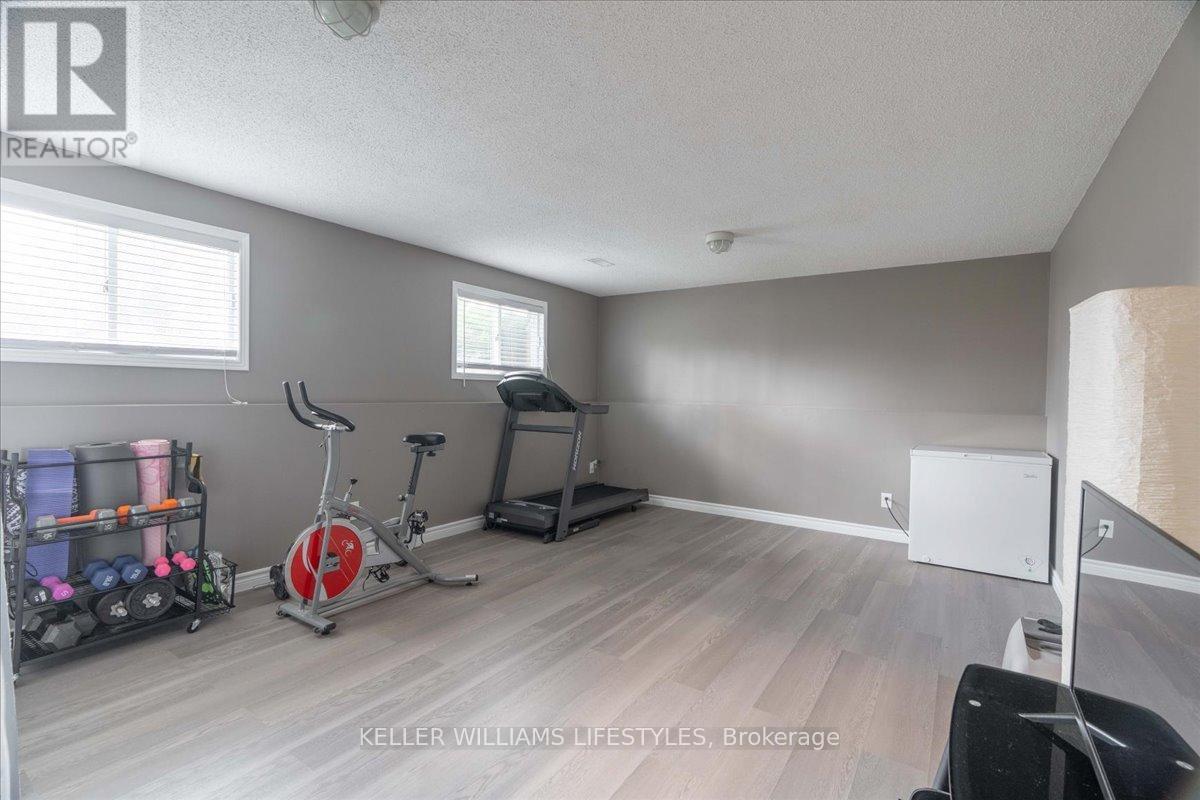 4547 William Street, Plympton-Wyoming, Ontario  N0N 1J6 - Photo 28 - X12544846