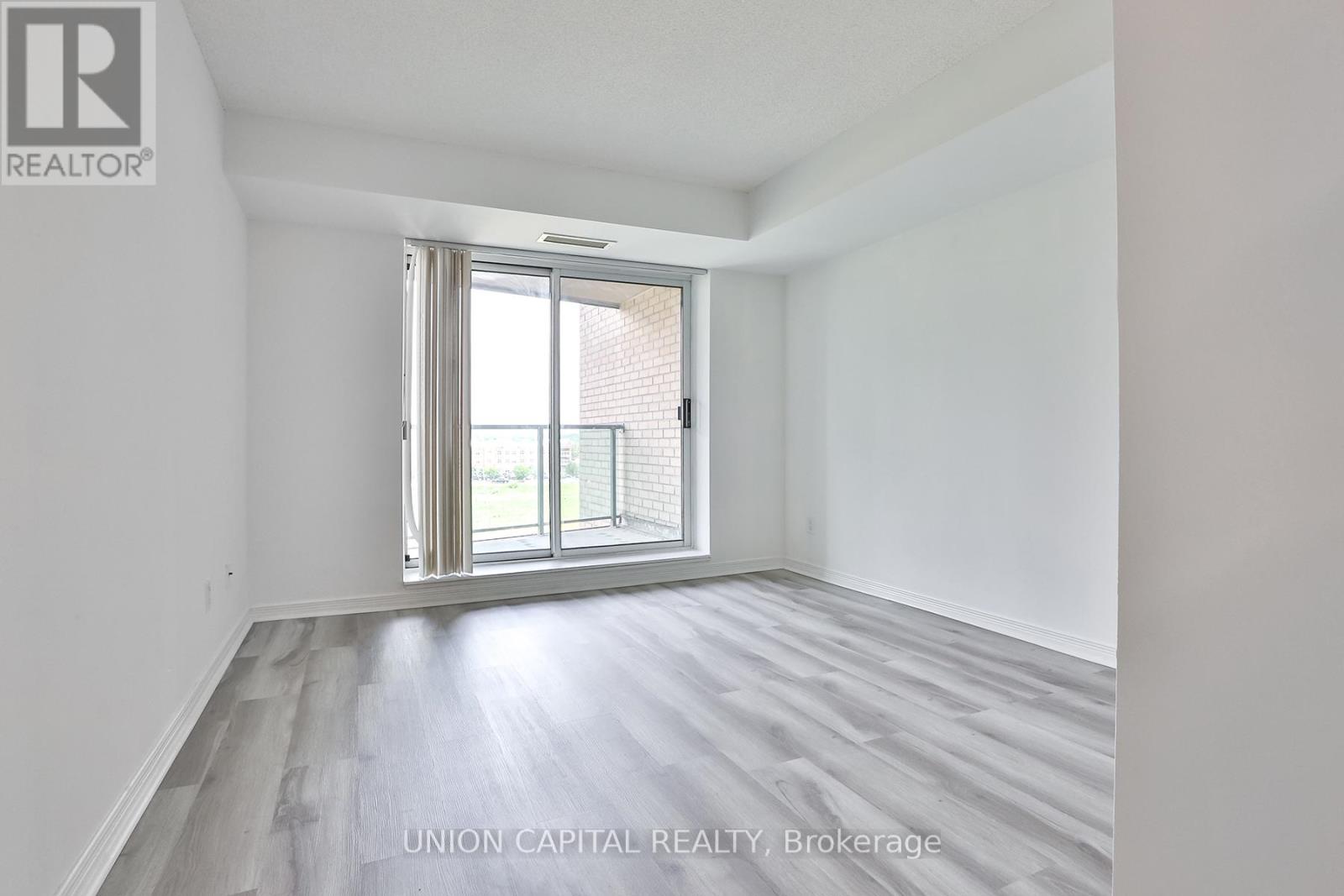 612 - 23 Oneida Crescent, Richmond Hill, Ontario  L4B 0A2 - Photo 16 - N12544666