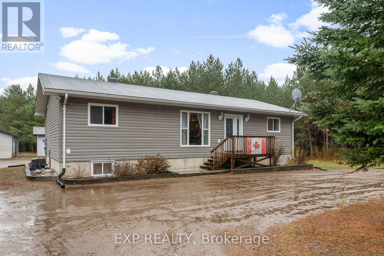 716 Cybulski Road, Madawaska Valley, Ontario  K0J 1B0 - Photo 3 - X12544876