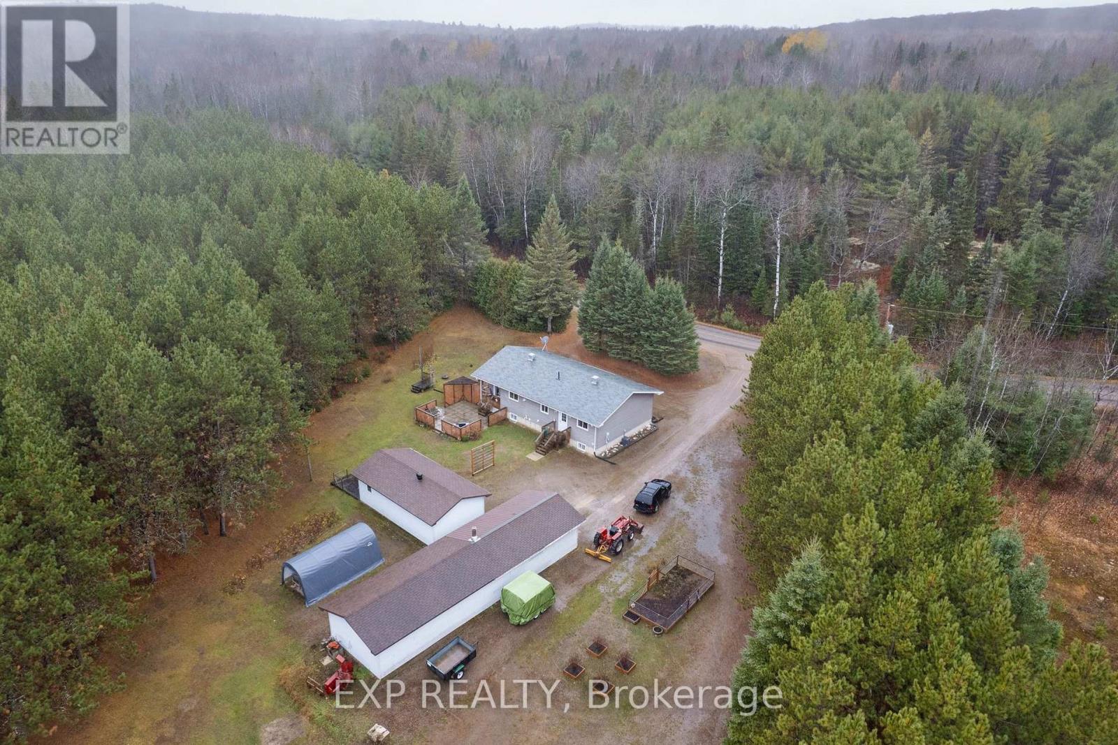 716 Cybulski Road, Madawaska Valley, Ontario  K0J 1B0 - Photo 43 - X12544876