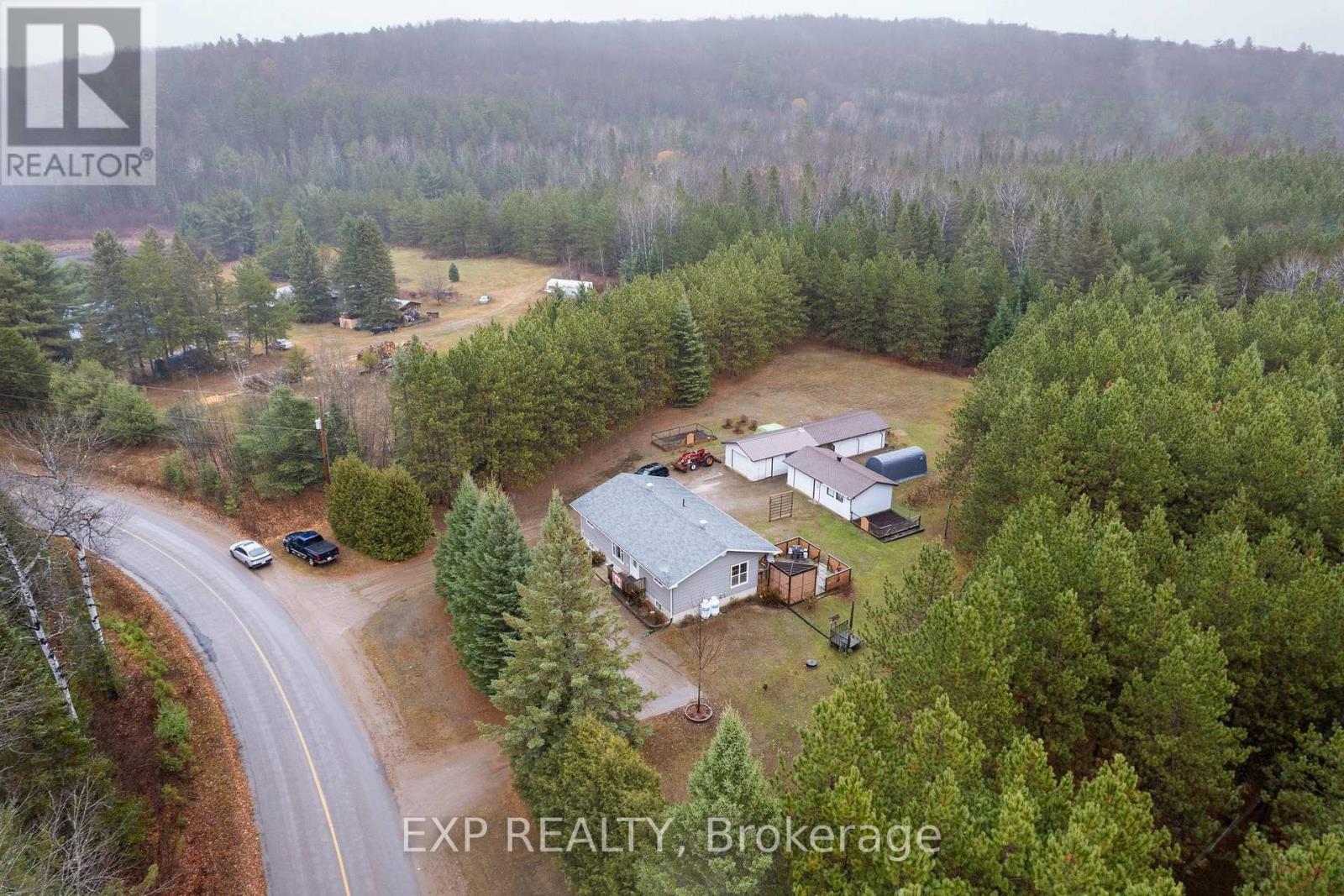 716 Cybulski Road, Madawaska Valley, Ontario  K0J 1B0 - Photo 5 - X12544876