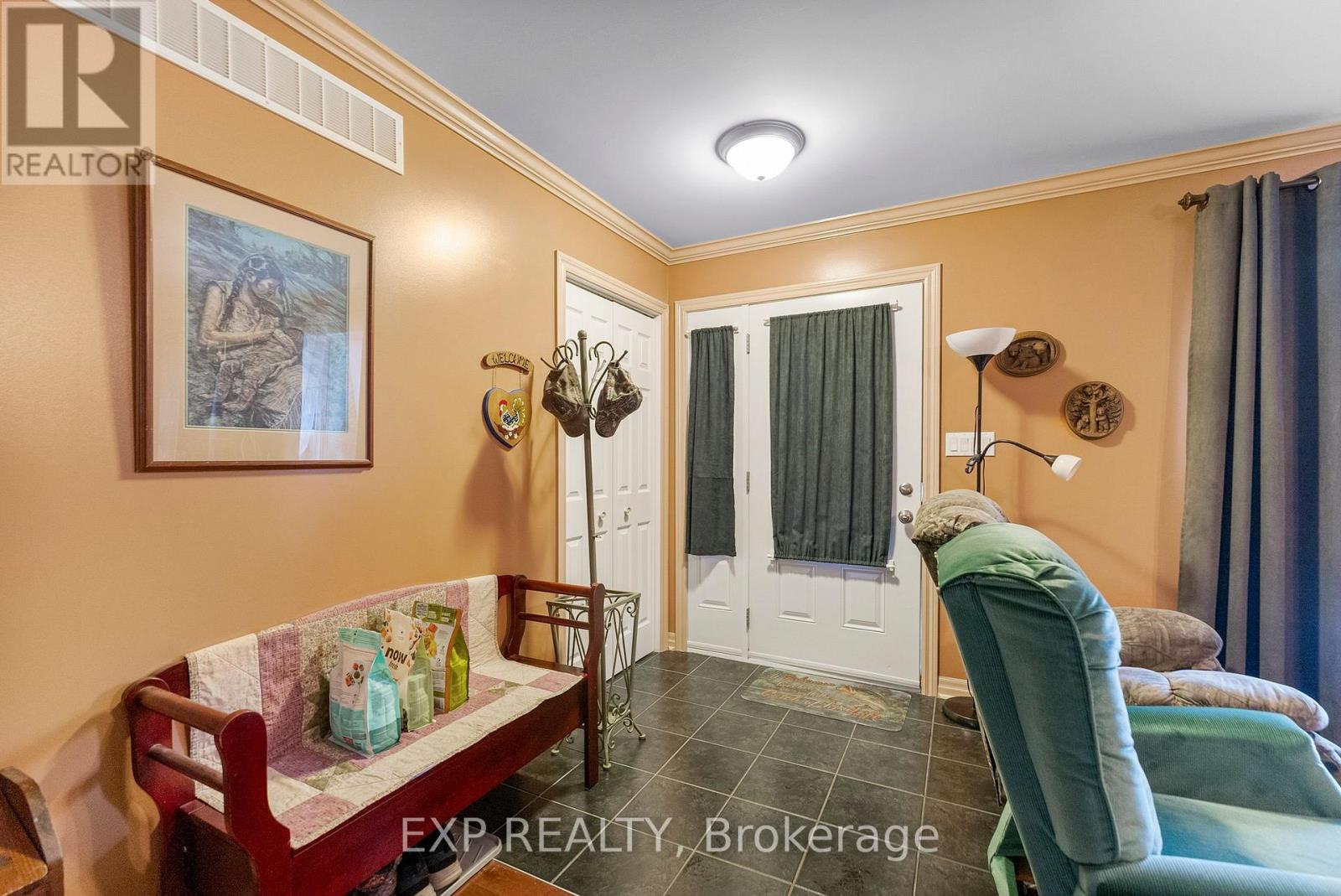 716 Cybulski Road, Madawaska Valley, Ontario  K0J 1B0 - Photo 6 - X12544876