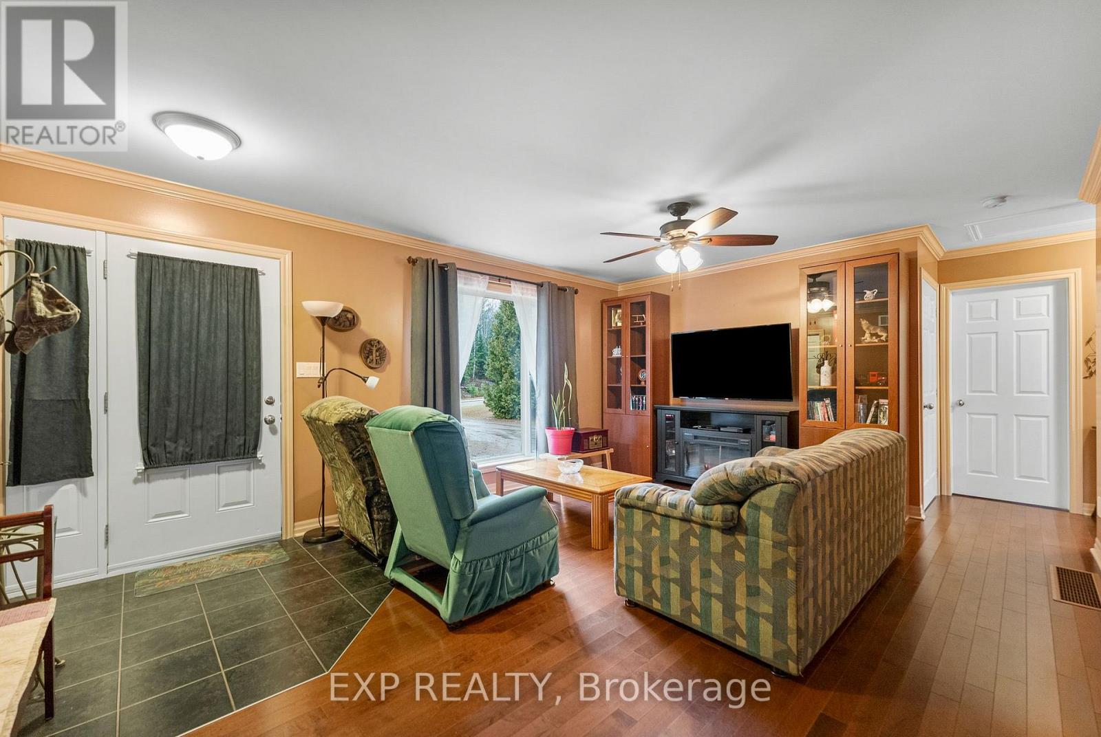 716 Cybulski Road, Madawaska Valley, Ontario  K0J 1B0 - Photo 7 - X12544876