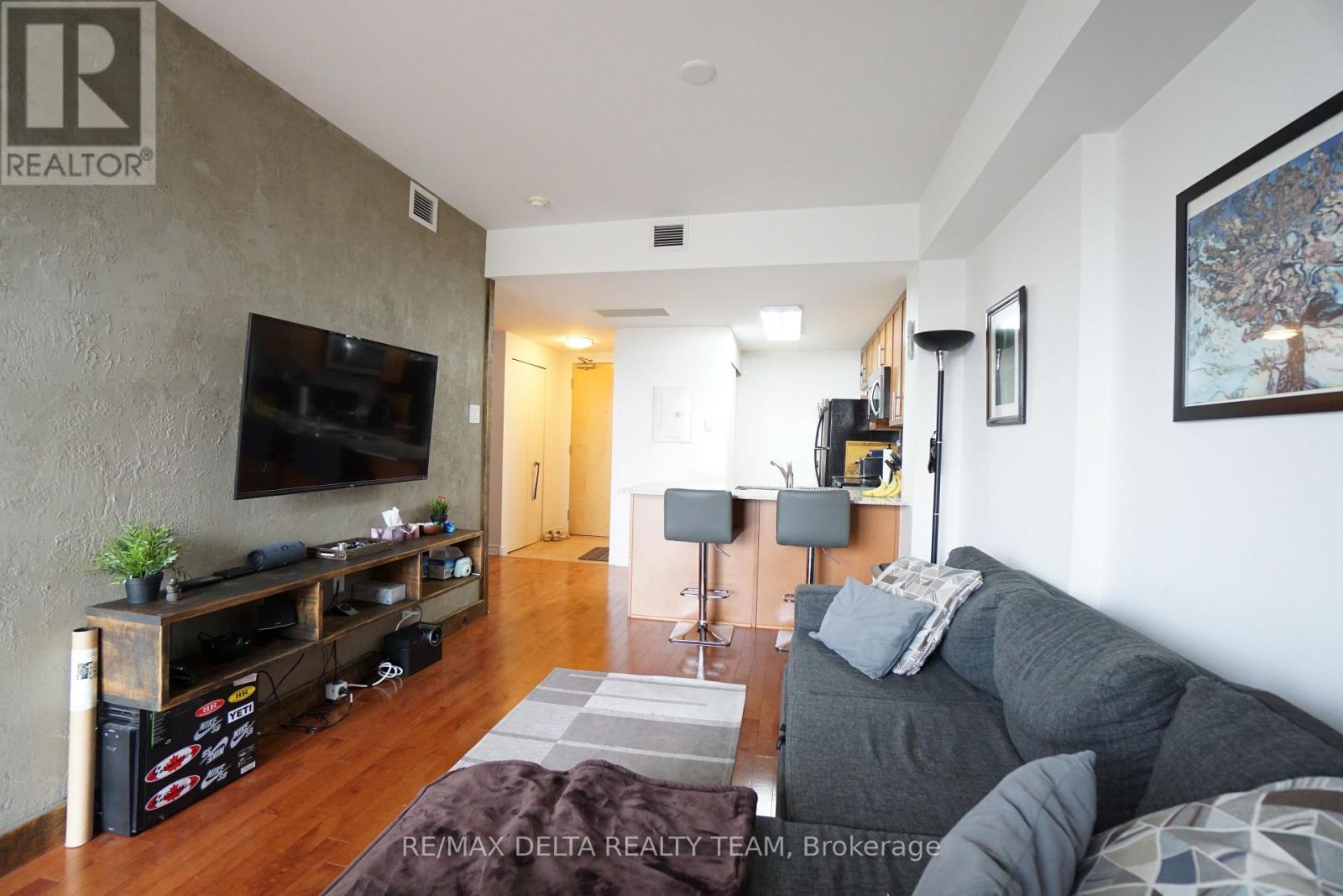 213 - 200 Lett Street, Ottawa, Ontario K1R 0A7 - Photo 7 - X12544724