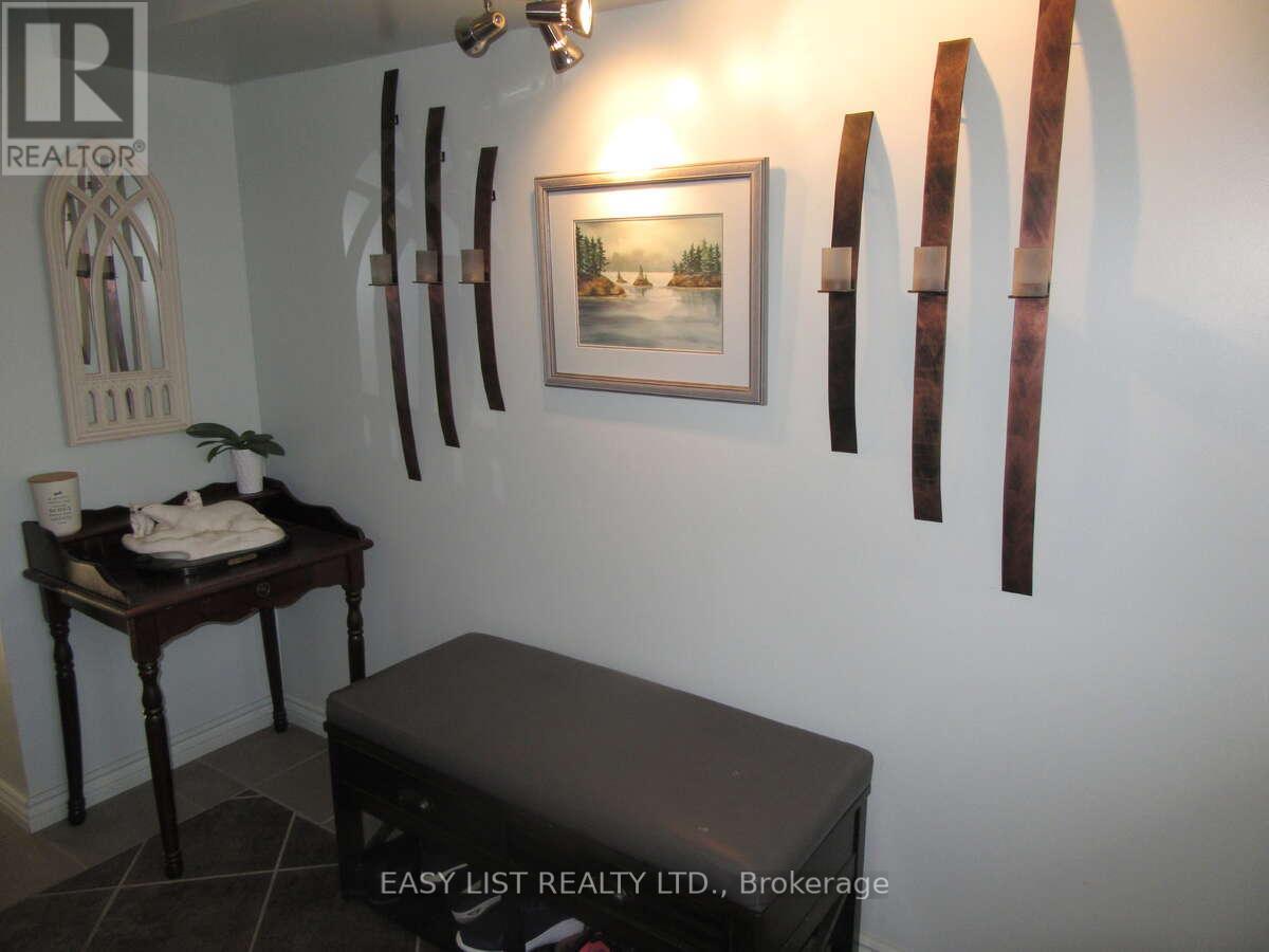 16 Fire Route 122, Trent Lakes, Ontario  K0M 1A0 - Photo 4 - X12542798