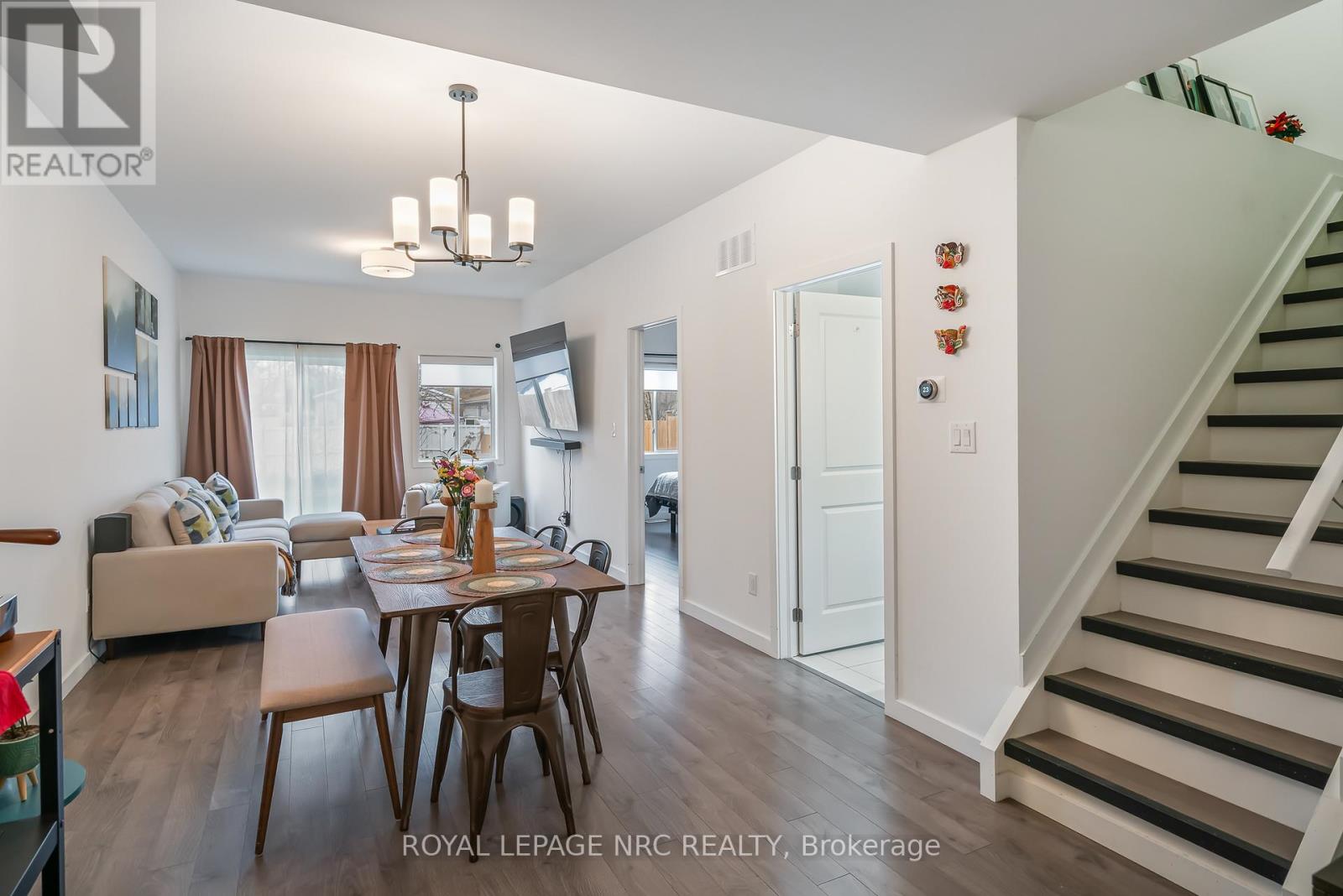 305 Chaffey Street, Welland, Ontario L3B 0K5 - Photo 10 - X12544810