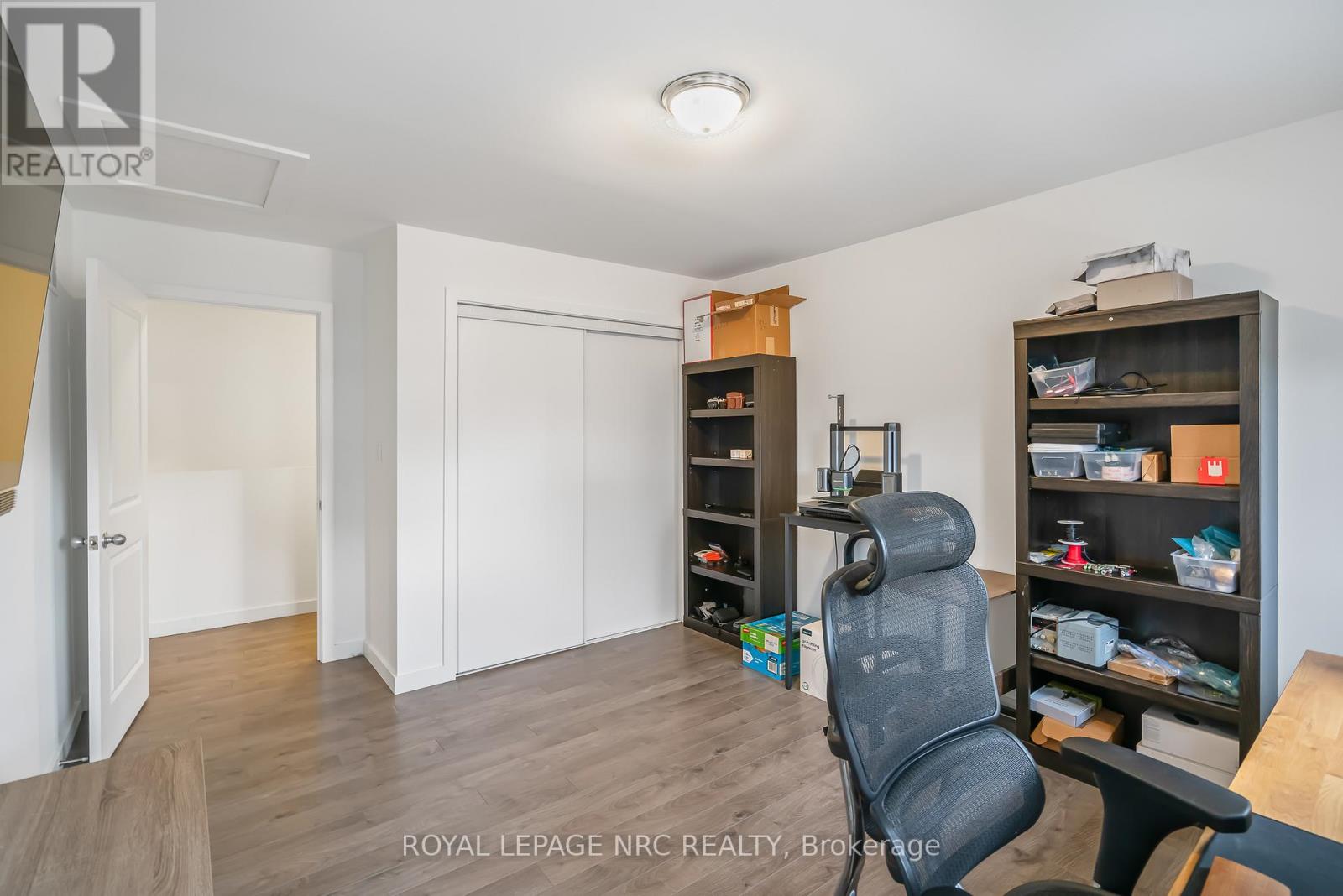 305 Chaffey Street, Welland, Ontario L3B 0K5 - Photo 20 - X12544810