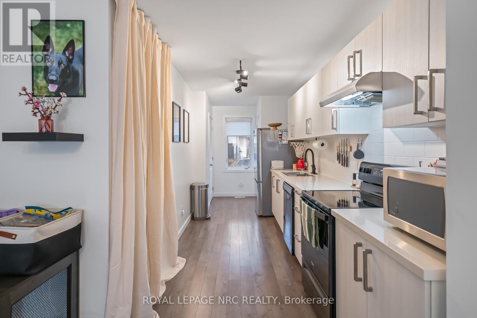 305 Chaffey Street, Welland, Ontario L3B 0K5 - Photo 6 - X12544810