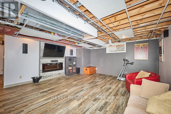 69 Rolling Meadows Boulevard S, Pelham, Ontario L0S 1E4 - Photo 28 - X12544946