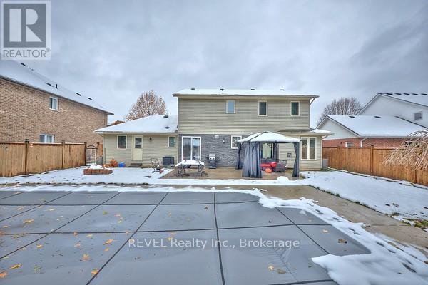 69 Rolling Meadows Boulevard S, Pelham, Ontario L0S 1E4 - Photo 5 - X12544946