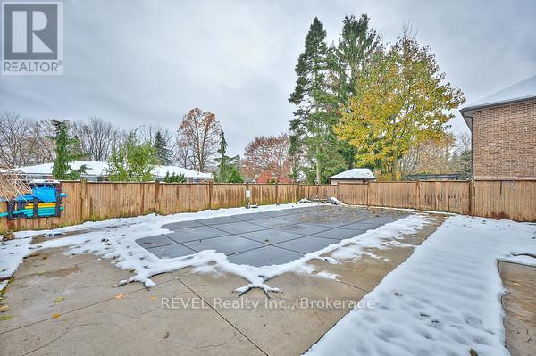 69 Rolling Meadows Boulevard S, Pelham, Ontario L0S 1E4 - Photo 6 - X12544946