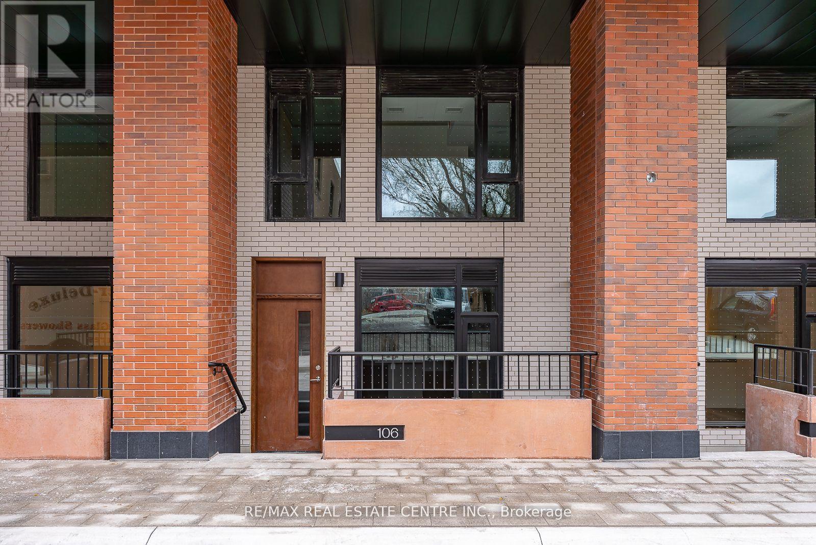 7 WATKINSON AVENUE, Toronto, Ontario