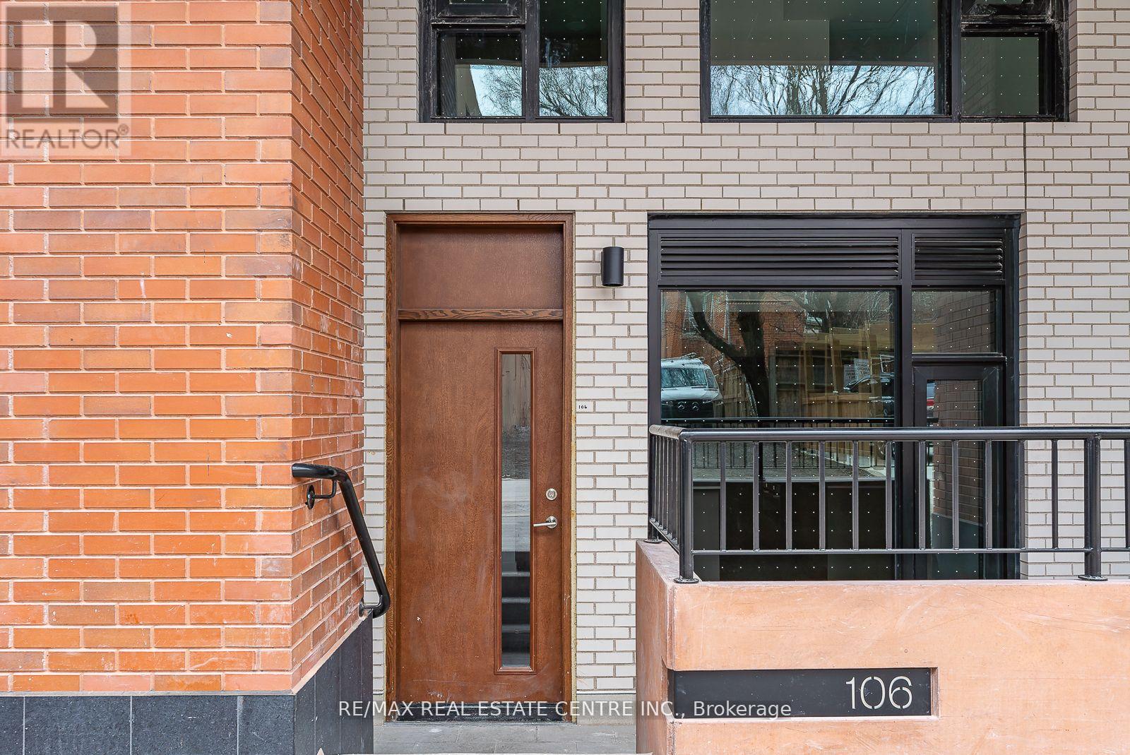 7 Watkinson Avenue, Toronto, Ontario  M6P 1Y2 - Photo 2 - W12544622