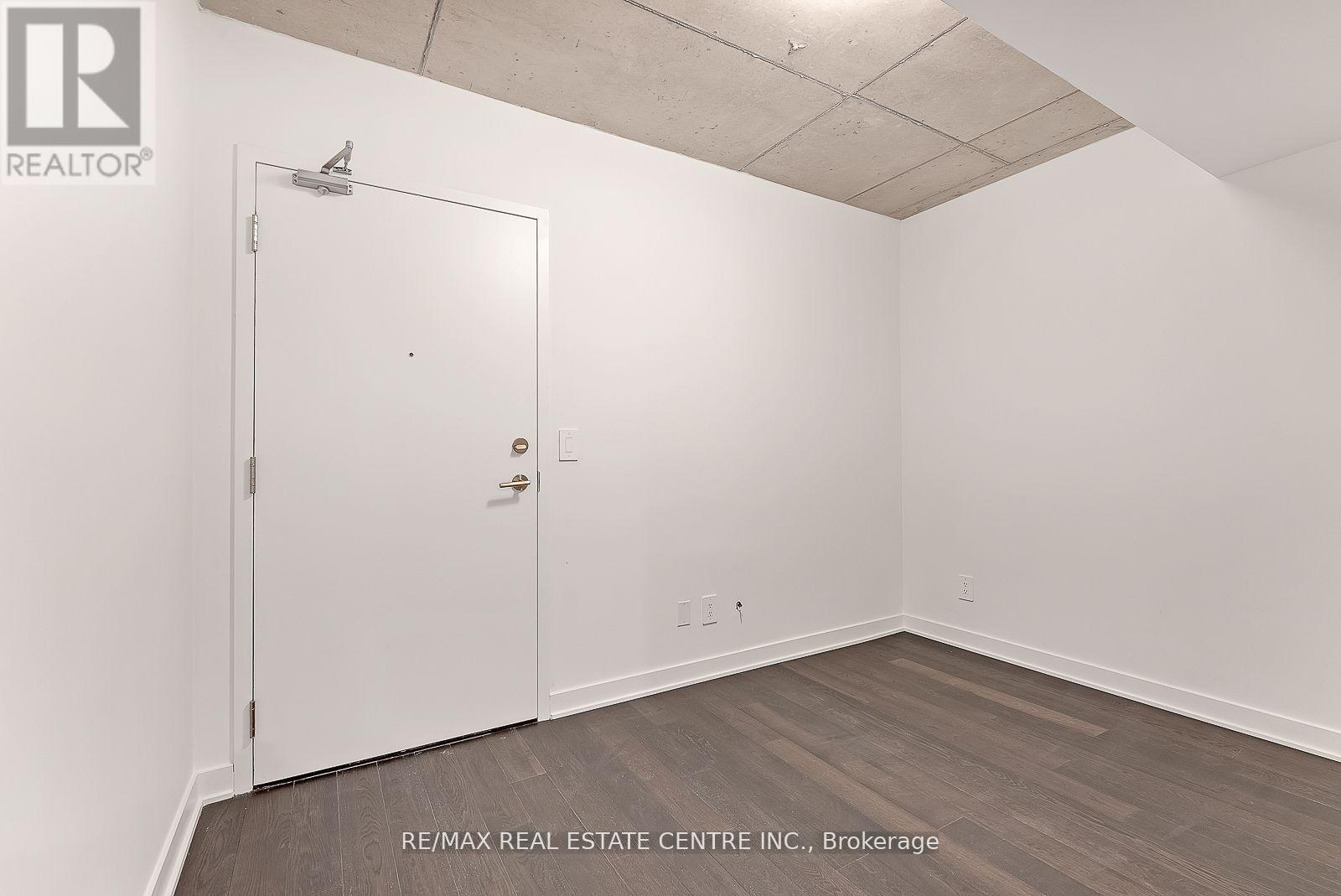 7 Watkinson Avenue, Toronto, Ontario  M6P 1Y2 - Photo 21 - W12544622