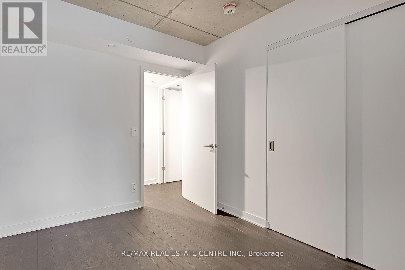 7 Watkinson Avenue, Toronto, Ontario  M6P 1Y2 - Photo 30 - W12544622