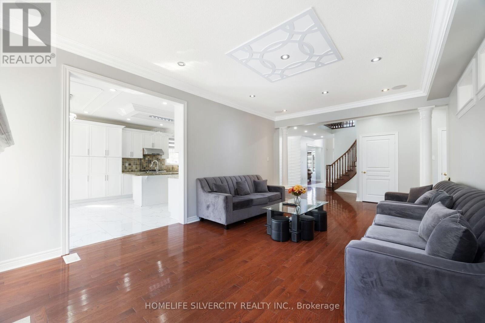 29 Sagebrook Road, Brampton, Ontario  L6P 2Y5 - Photo 10 - W12544628