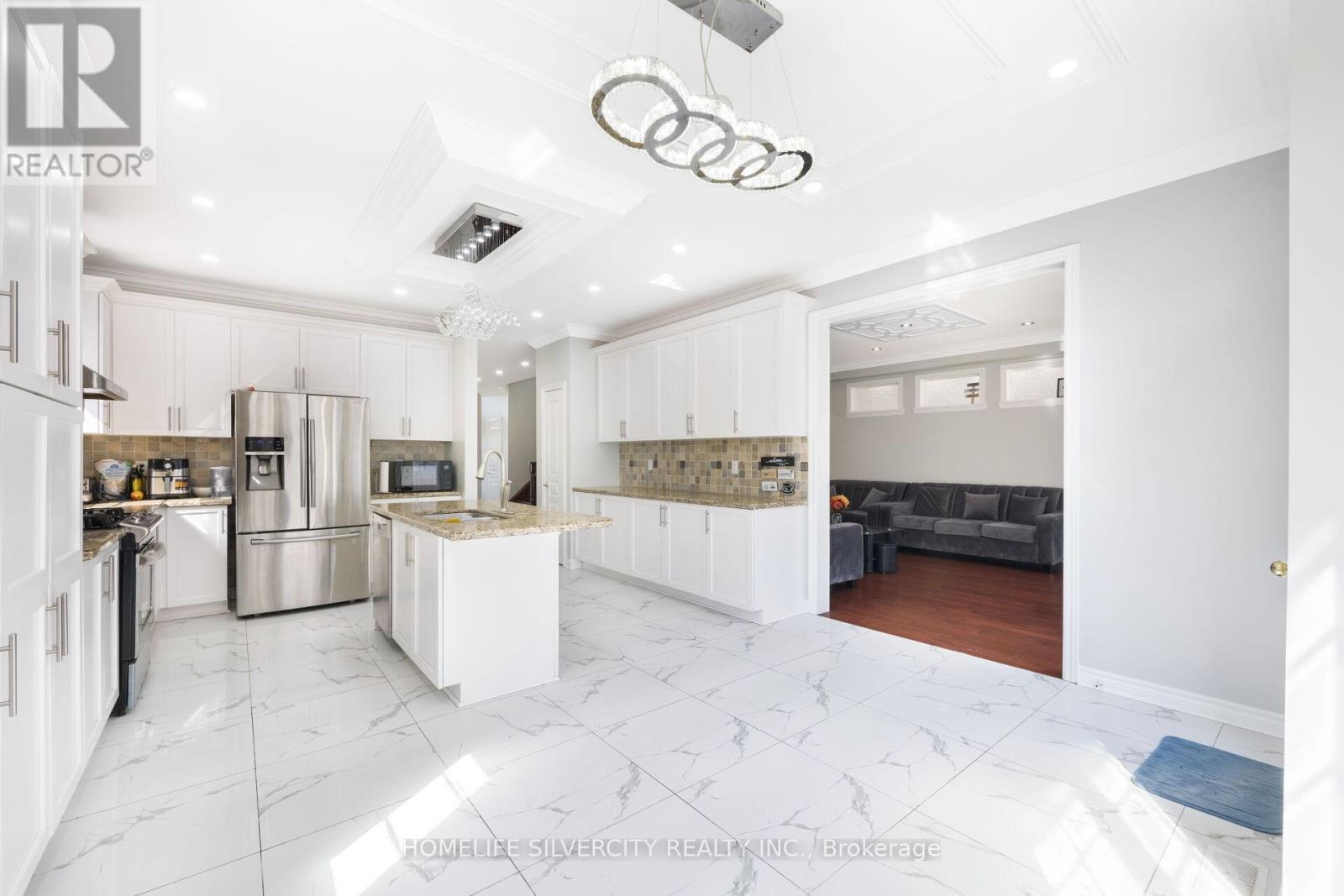 29 Sagebrook Road, Brampton, Ontario  L6P 2Y5 - Photo 13 - W12544628