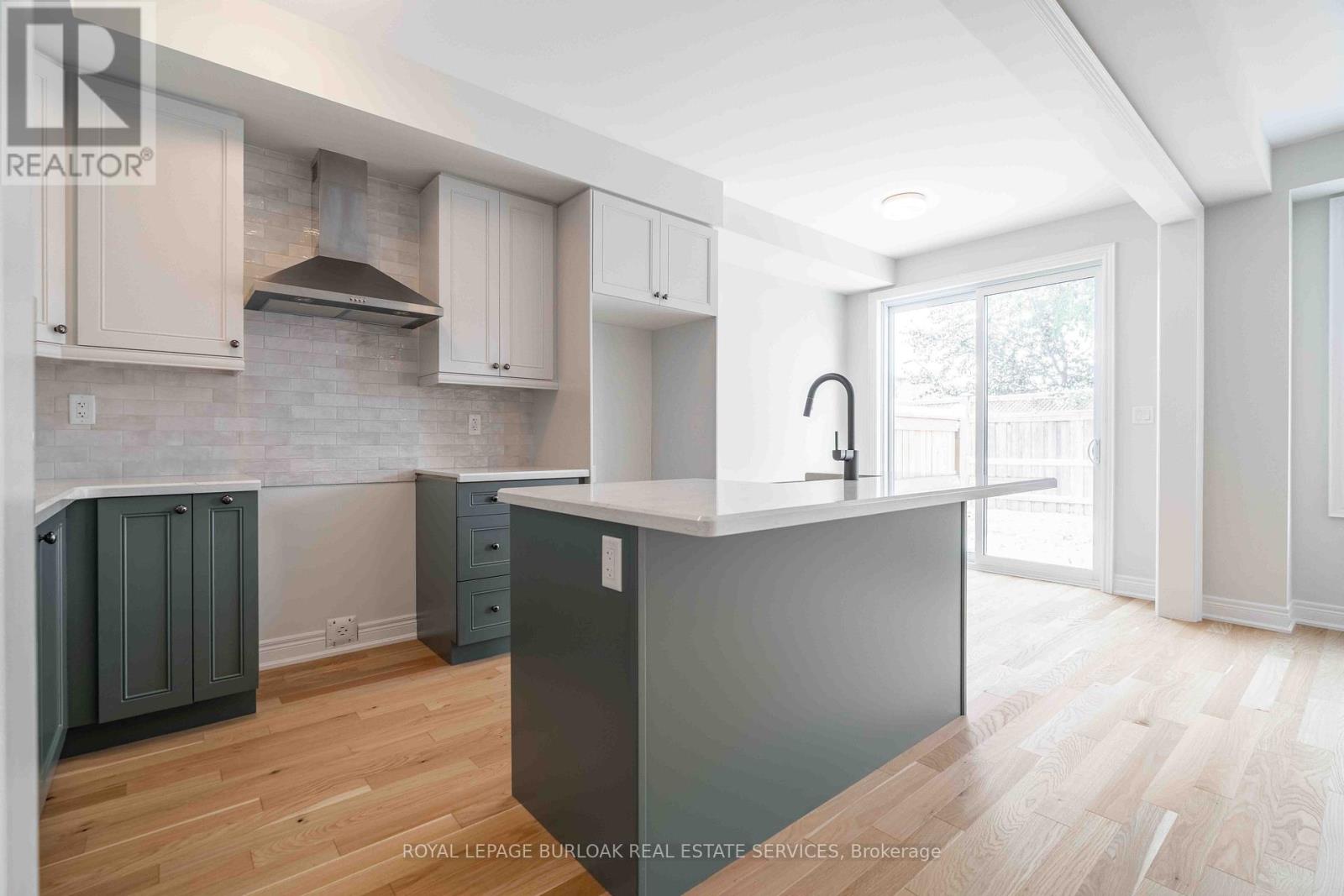 19 - 2184 Postmaster Drive, Oakville, Ontario  L6M 3X2 - Photo 13 - W12544646