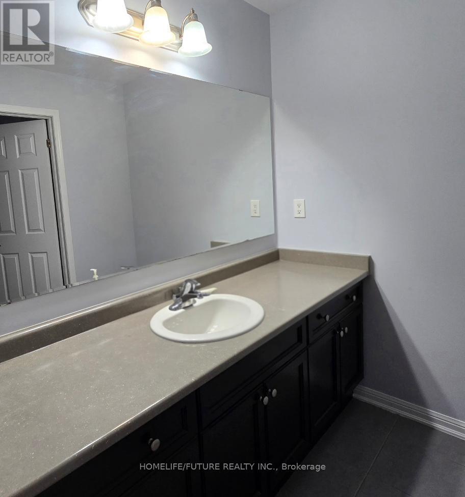 (Main & 2nd Flr) - 36 Ventura Avenue, Brampton, Ontario  L6Y 4Y8 - Photo 12 - W12544662
