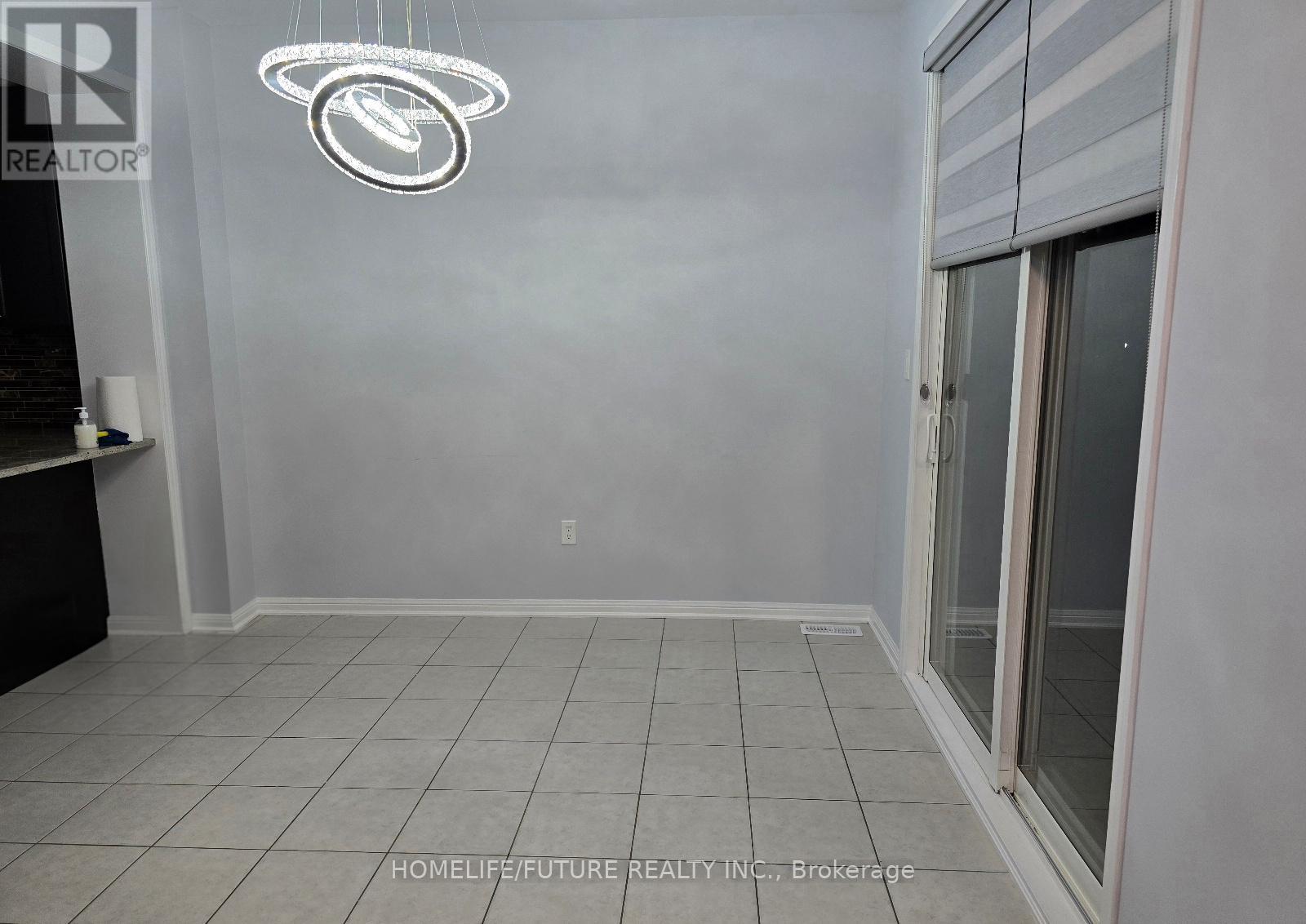 (Main & 2nd Flr) - 36 Ventura Avenue, Brampton, Ontario  L6Y 4Y8 - Photo 4 - W12544662