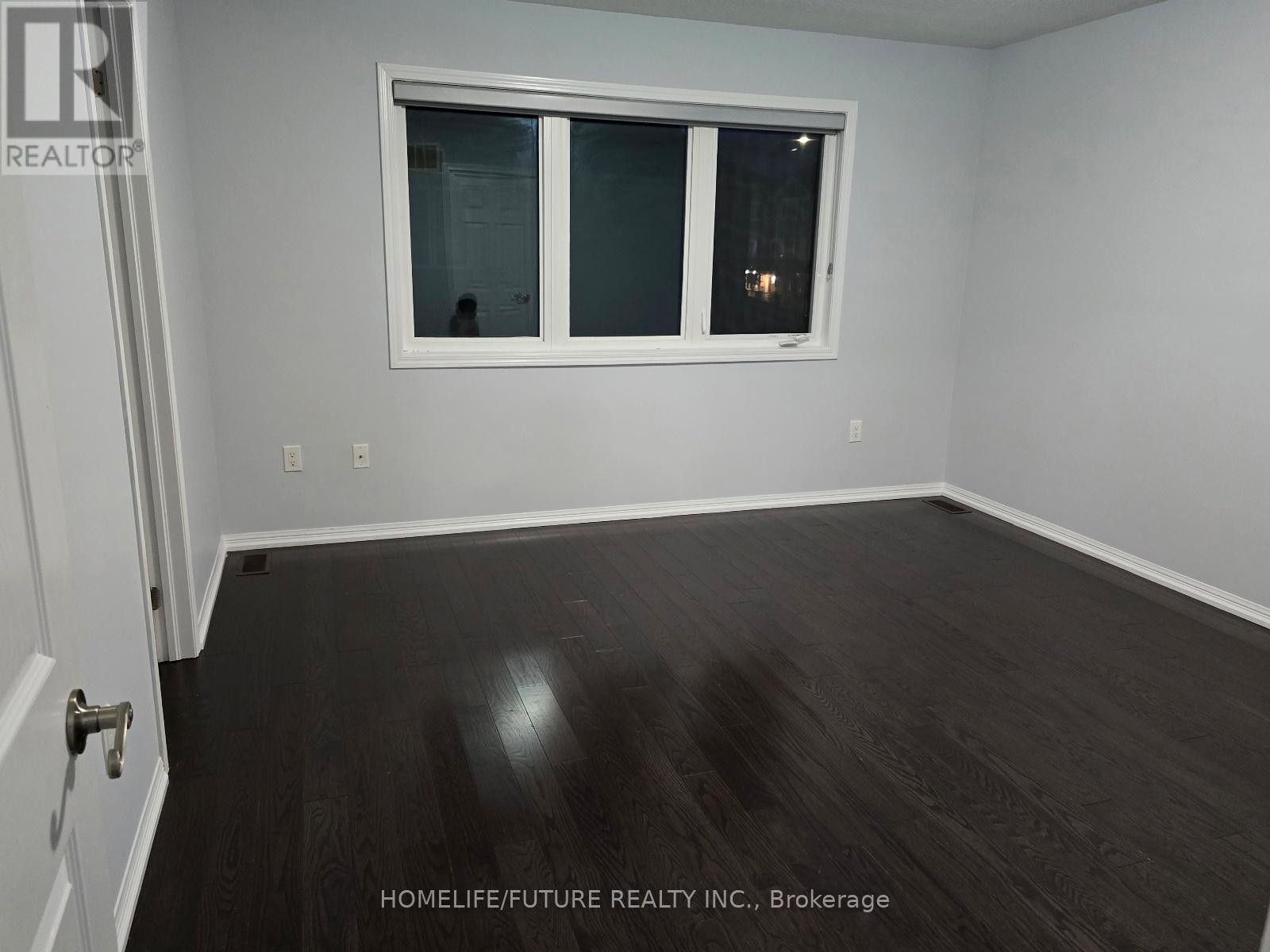 (Main & 2nd Flr) - 36 Ventura Avenue, Brampton, Ontario  L6Y 4Y8 - Photo 6 - W12544662