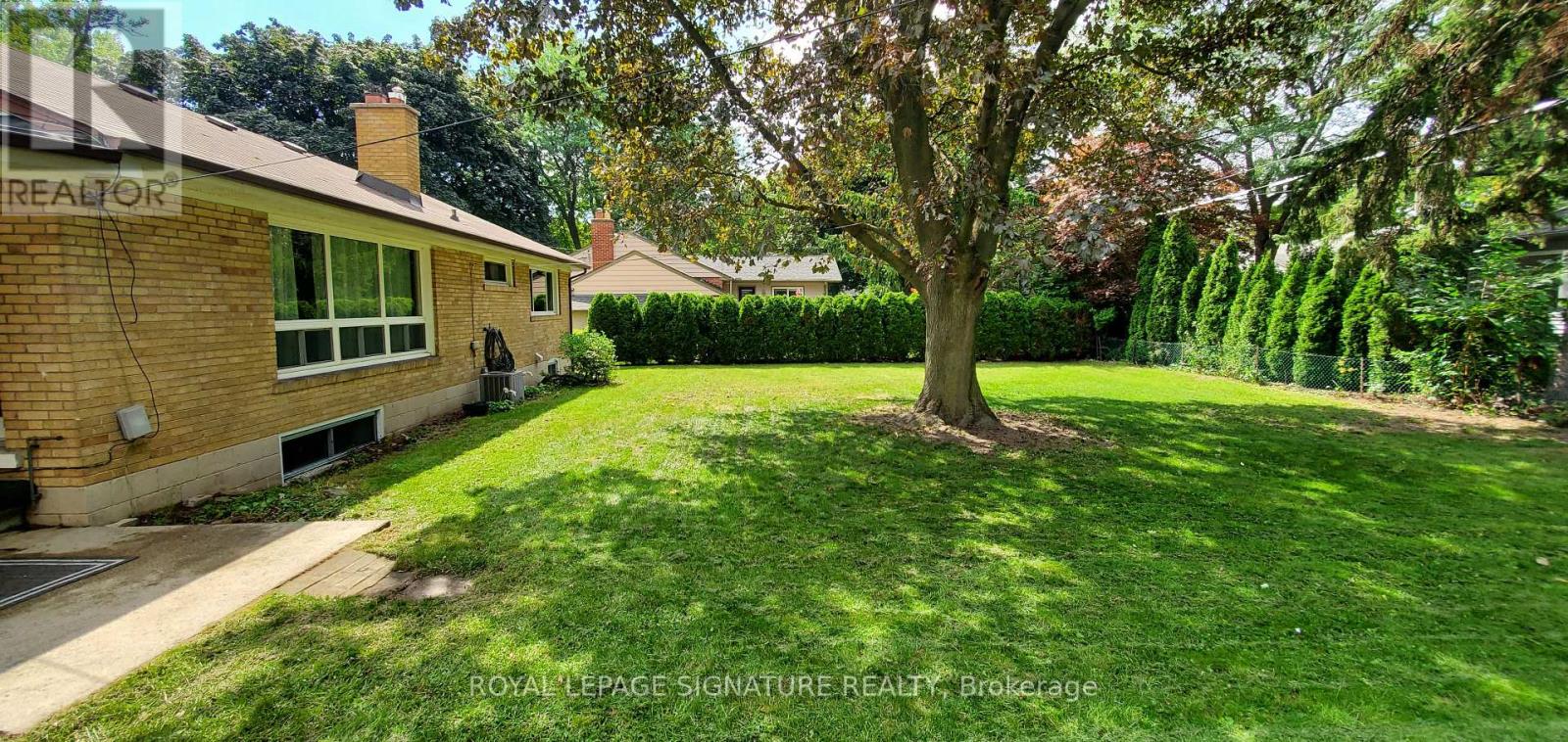 1457 Rometown Drive, Mississauga, Ontario  L5E 2T6 - Photo 25 - W12544680