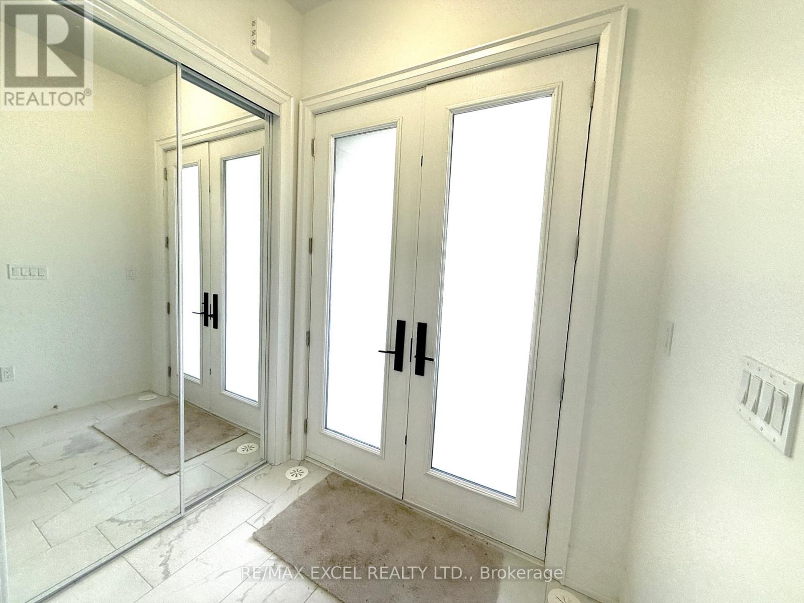 3100 Azam Way, Oakville, Ontario  L6M 4K1 - Photo 4 - W12544688