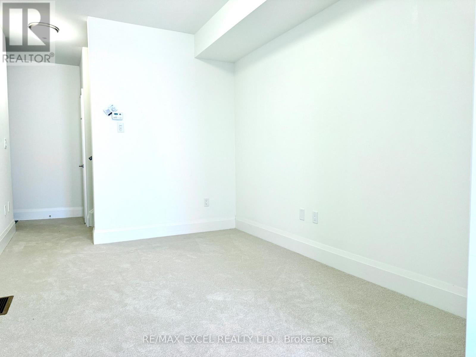 3100 Azam Way, Oakville, Ontario  L6M 4K1 - Photo 5 - W12544688