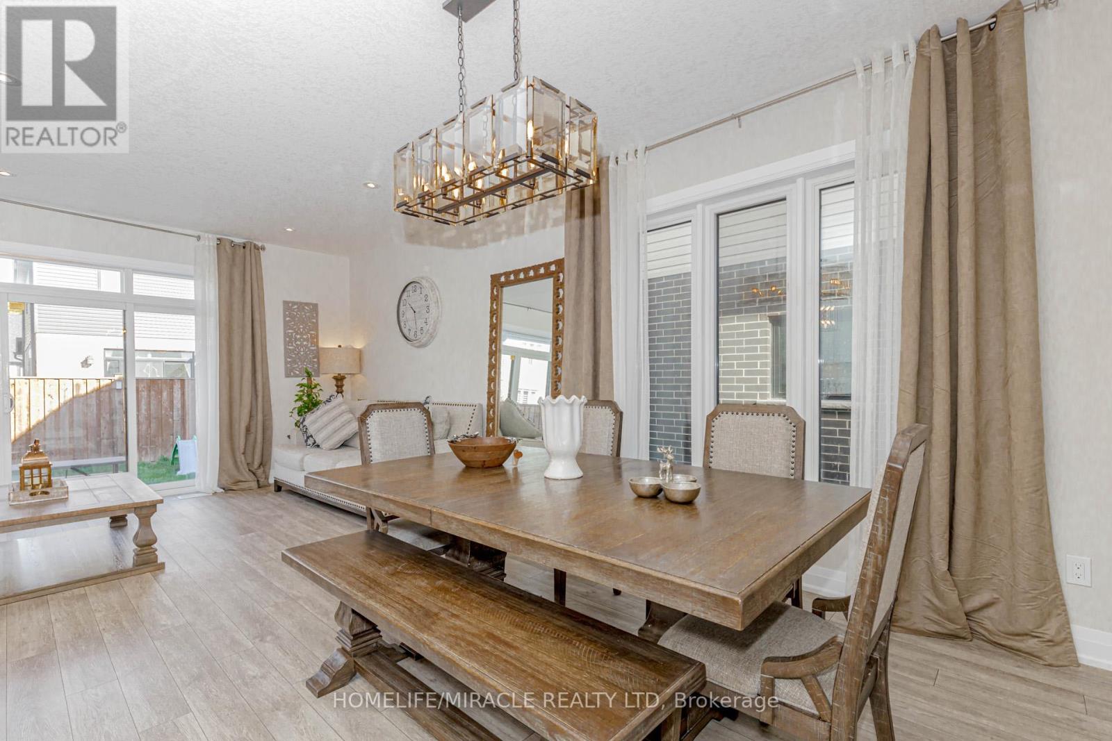 115 Monarch Woods Drive, Kitchener, Ontario  N2P 0K2 - Photo 13 - X12544612