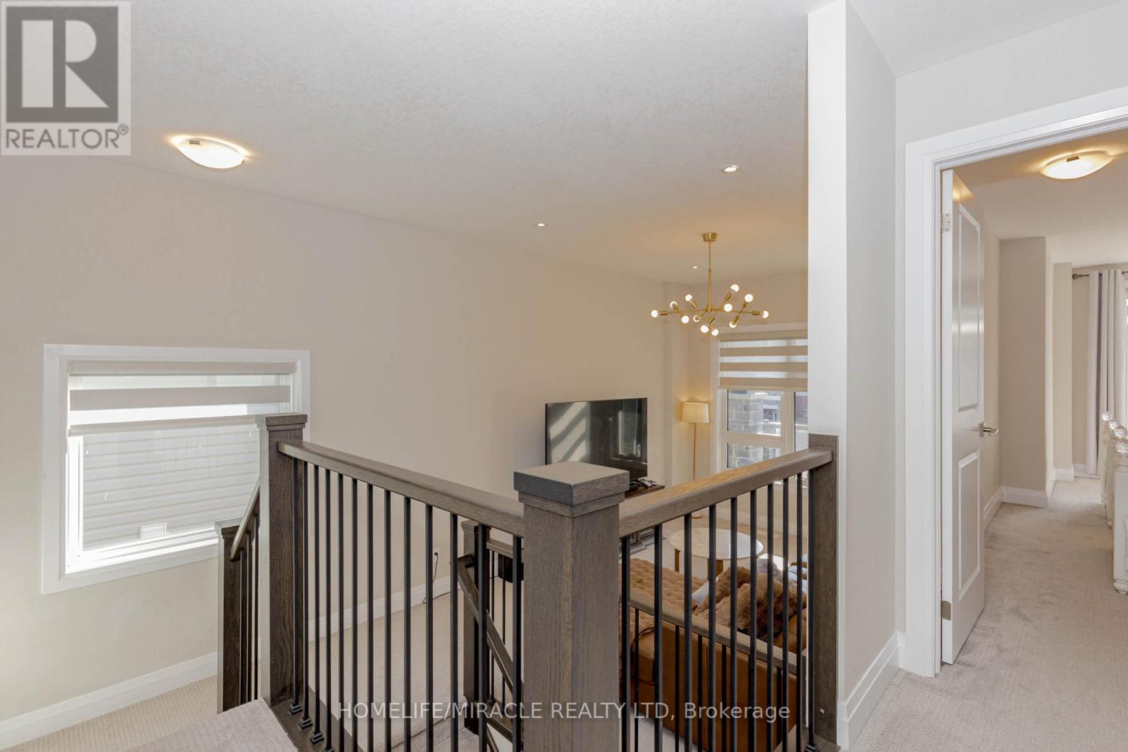 115 Monarch Woods Drive, Kitchener, Ontario  N2P 0K2 - Photo 25 - X12544612