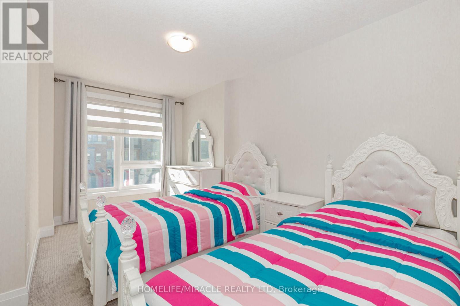 115 Monarch Woods Drive, Kitchener, Ontario  N2P 0K2 - Photo 33 - X12544612