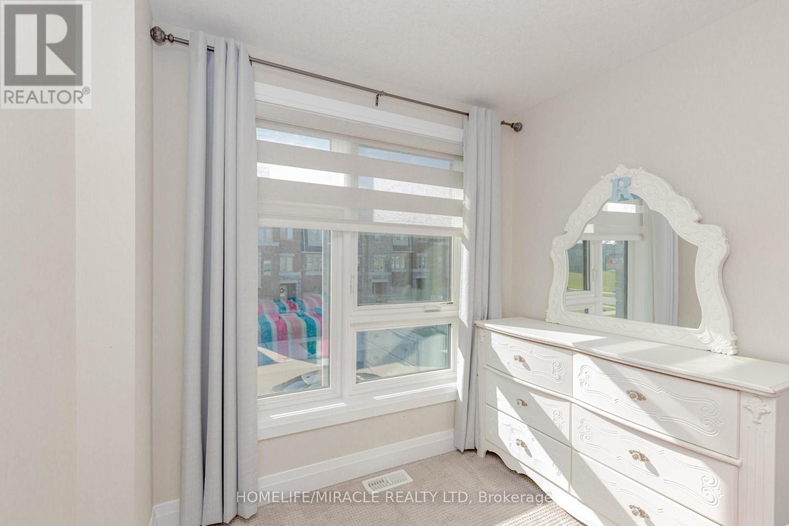 115 Monarch Woods Drive, Kitchener, Ontario  N2P 0K2 - Photo 34 - X12544612