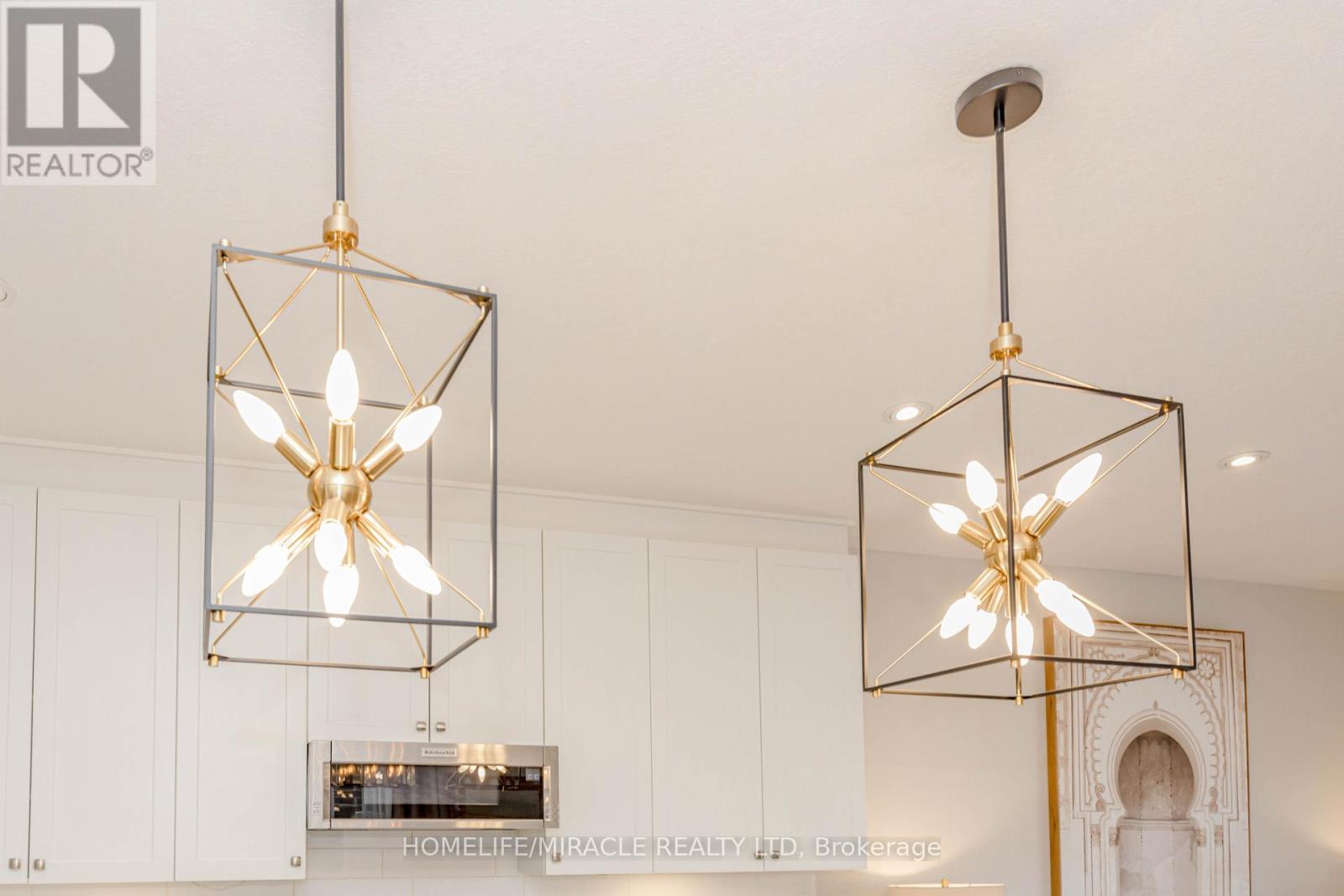 115 Monarch Woods Drive, Kitchener, Ontario  N2P 0K2 - Photo 7 - X12544612