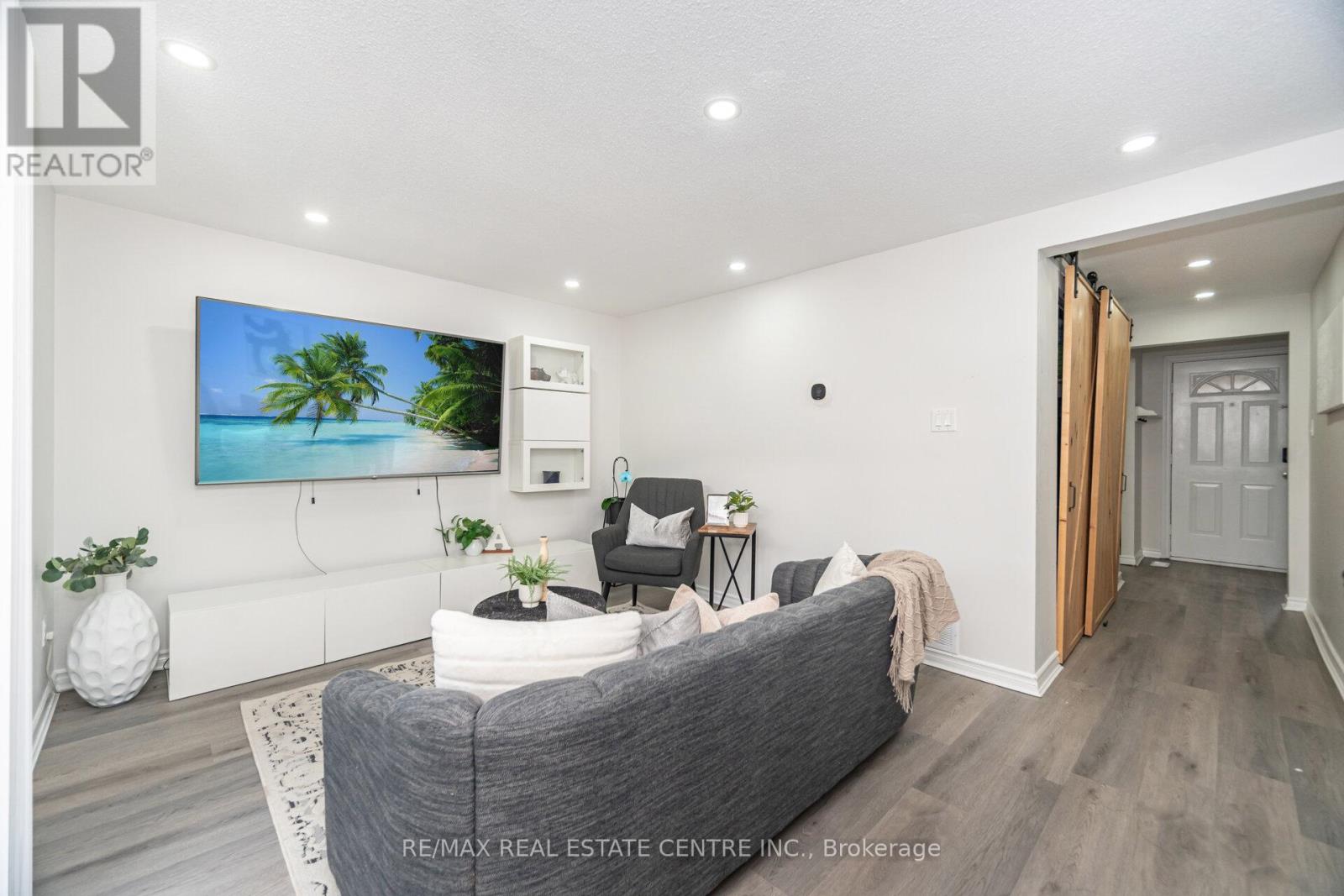 23 - 215 Glamis Road, Cambridge, Ontario  N1R 6V8 - Photo 10 - X12544644