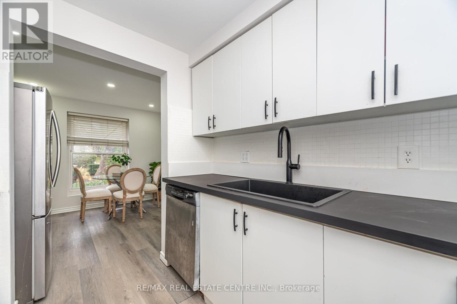 23 - 215 Glamis Road, Cambridge, Ontario  N1R 6V8 - Photo 19 - X12544644