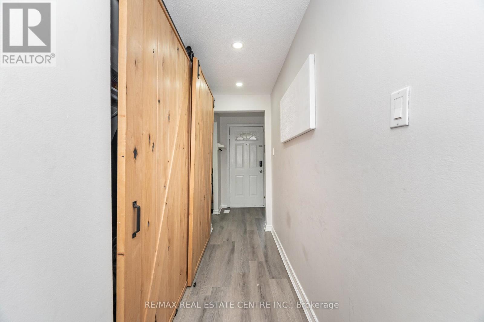 23 - 215 Glamis Road, Cambridge, Ontario  N1R 6V8 - Photo 8 - X12544644