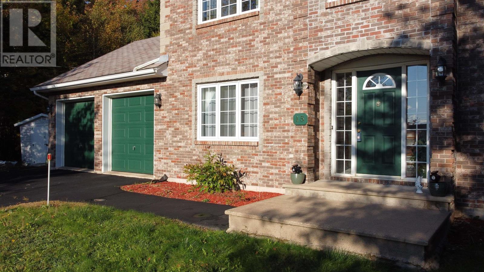 Property at 15 Kara Court image 2