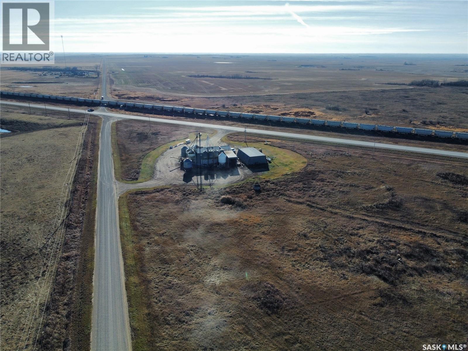 1000 First Avenue, Young, Saskatchewan  S0K 4Y0 - Photo 5 - SK024054