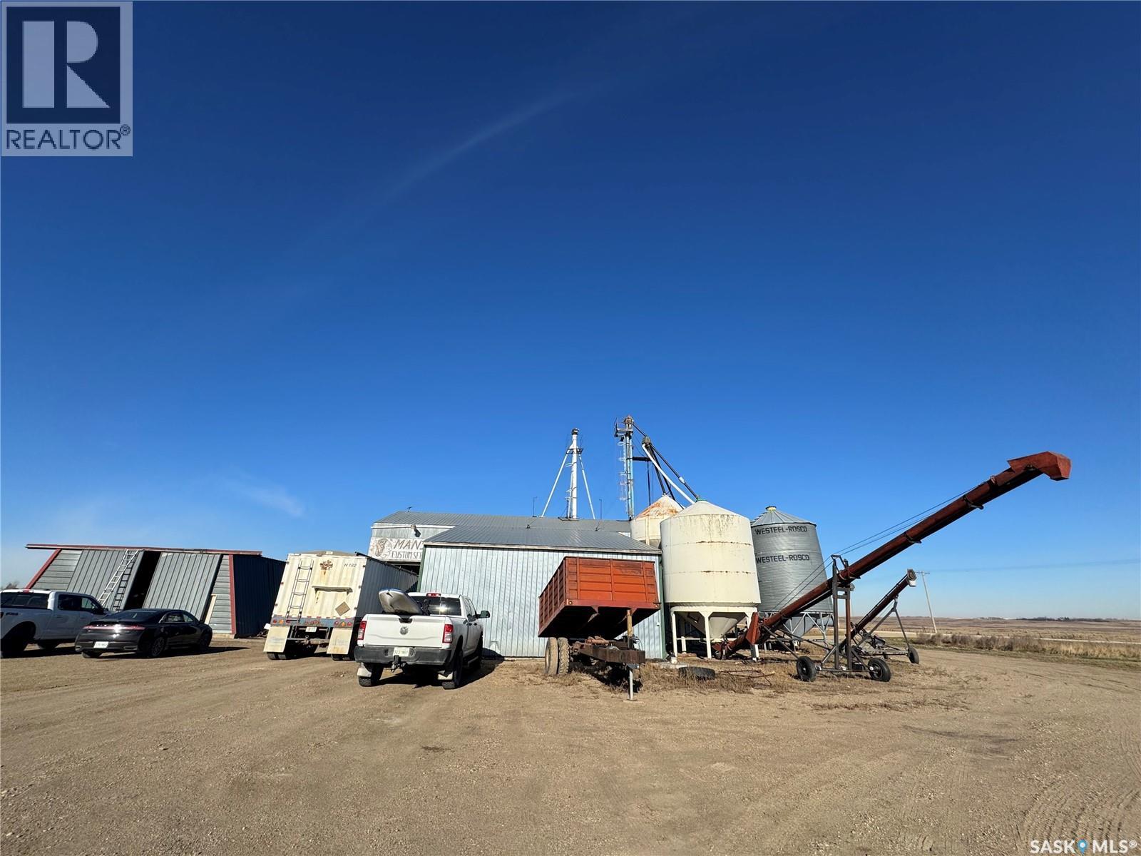 1000 First Avenue, Young, Saskatchewan  S0K 4Y0 - Photo 8 - SK024054