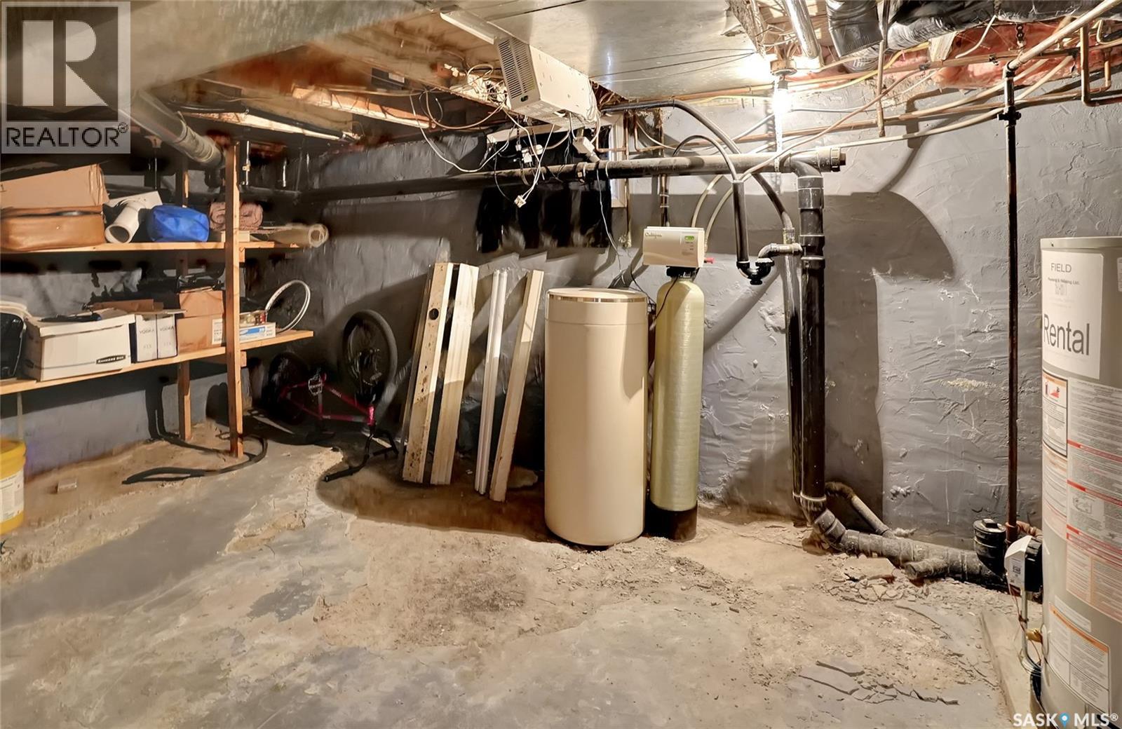 33 Home Street W, Moose Jaw, Saskatchewan  S6H 4X2 - Photo 42 - SK024018