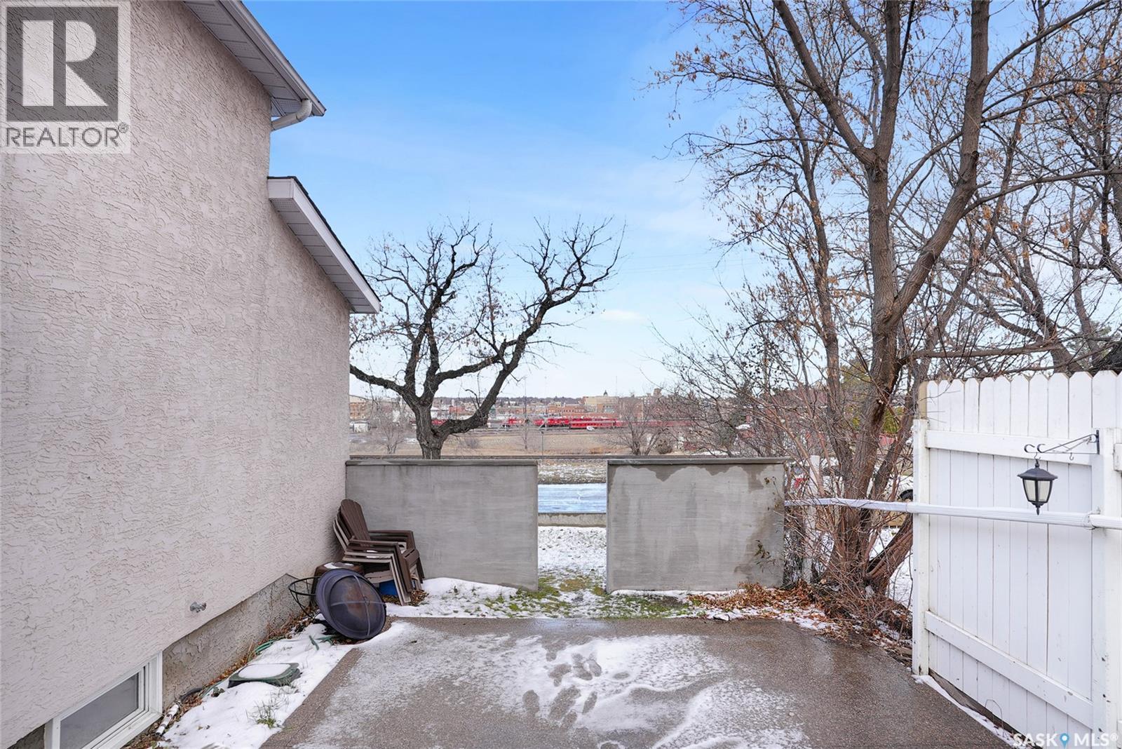 33 Home Street W, Moose Jaw, Saskatchewan  S6H 4X2 - Photo 47 - SK024018