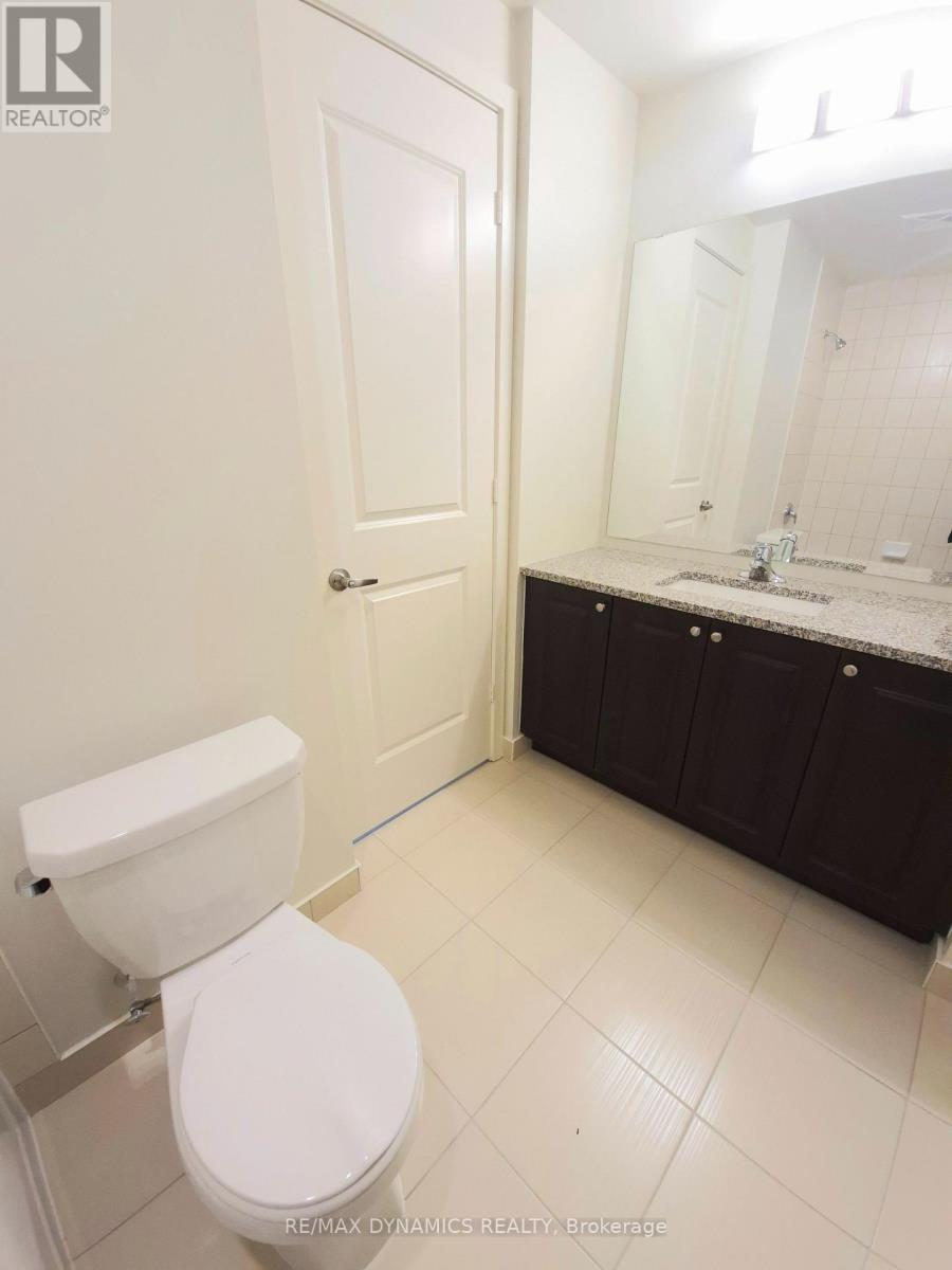 38 Annie Craig Drive, Toronto, Ontario M8V 0G9 - Photo 12 - W12533342