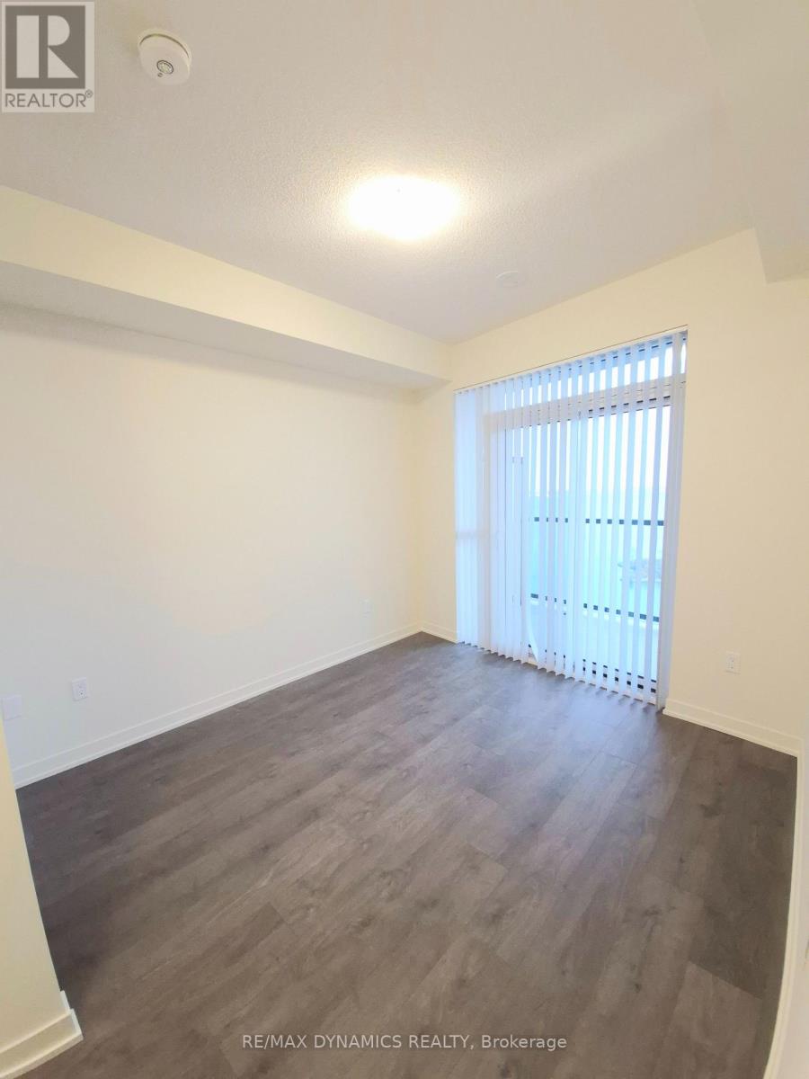 38 Annie Craig Drive, Toronto, Ontario M8V 0G9 - Photo 7 - W12533342