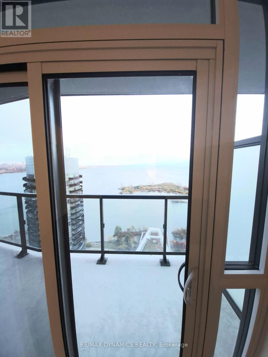 38 Annie Craig Drive, Toronto, Ontario M8V 0G9 - Photo 14 - W12533342